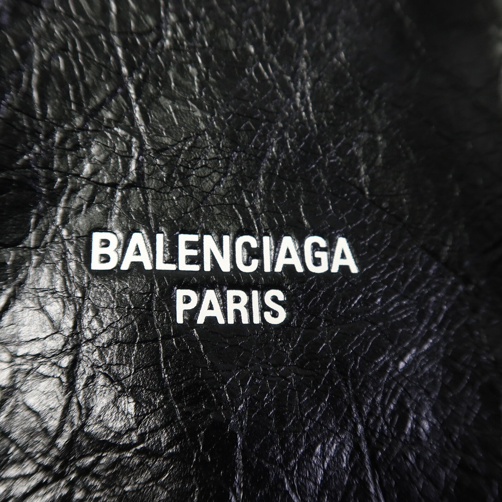 BALENCIAGA 羊皮皮革Crush Medium Tote Bag鏈帶肩背袋