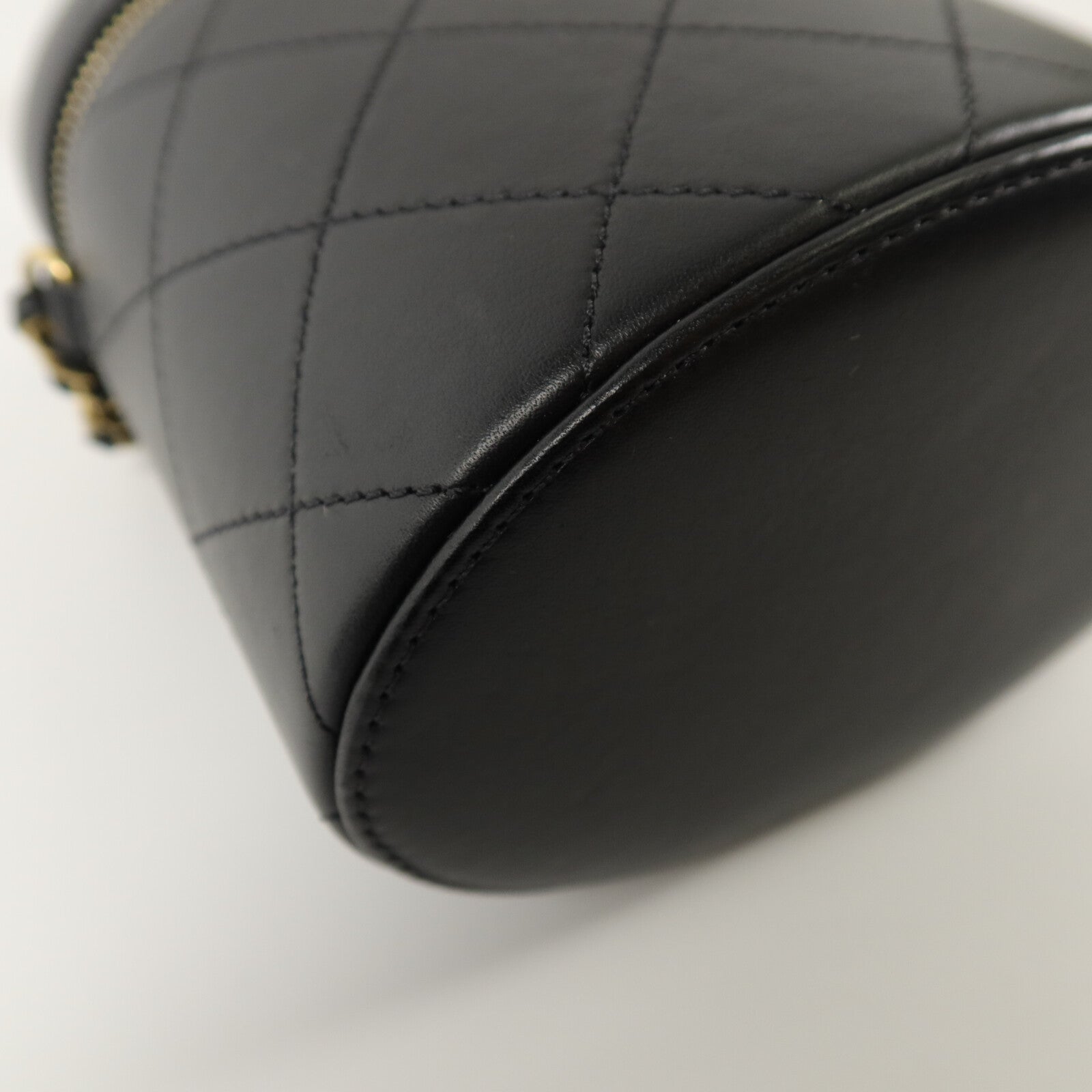 CHANEL 牛皮皮革Handle Vanity Case鏈帶肩背袋