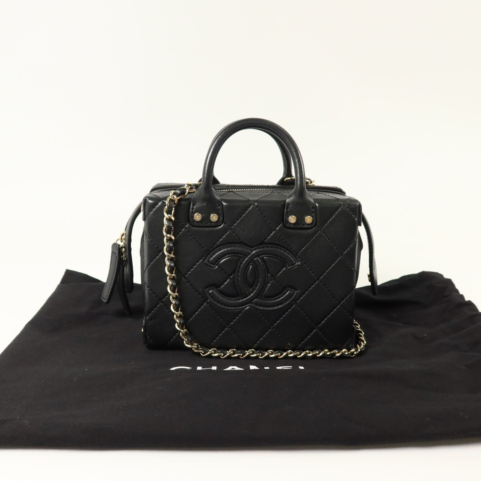 CHANEL 牛皮皮革Vanity Case Small金扣鏈帶肩背袋