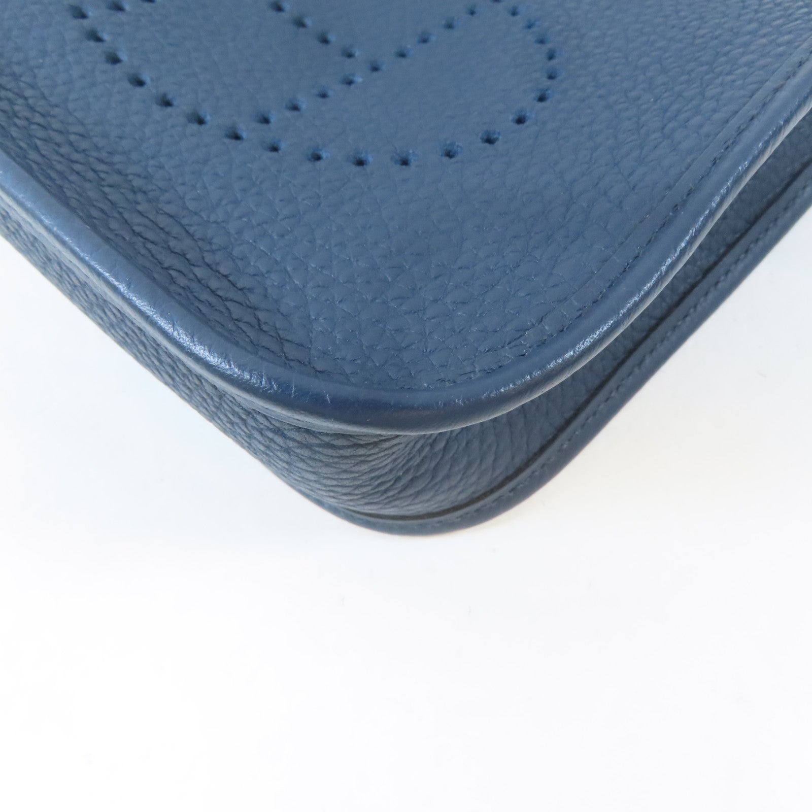 HERMES Clemence皮革Evelyne TPM銀扣肩背袋Bleu De Prusse/藍色
