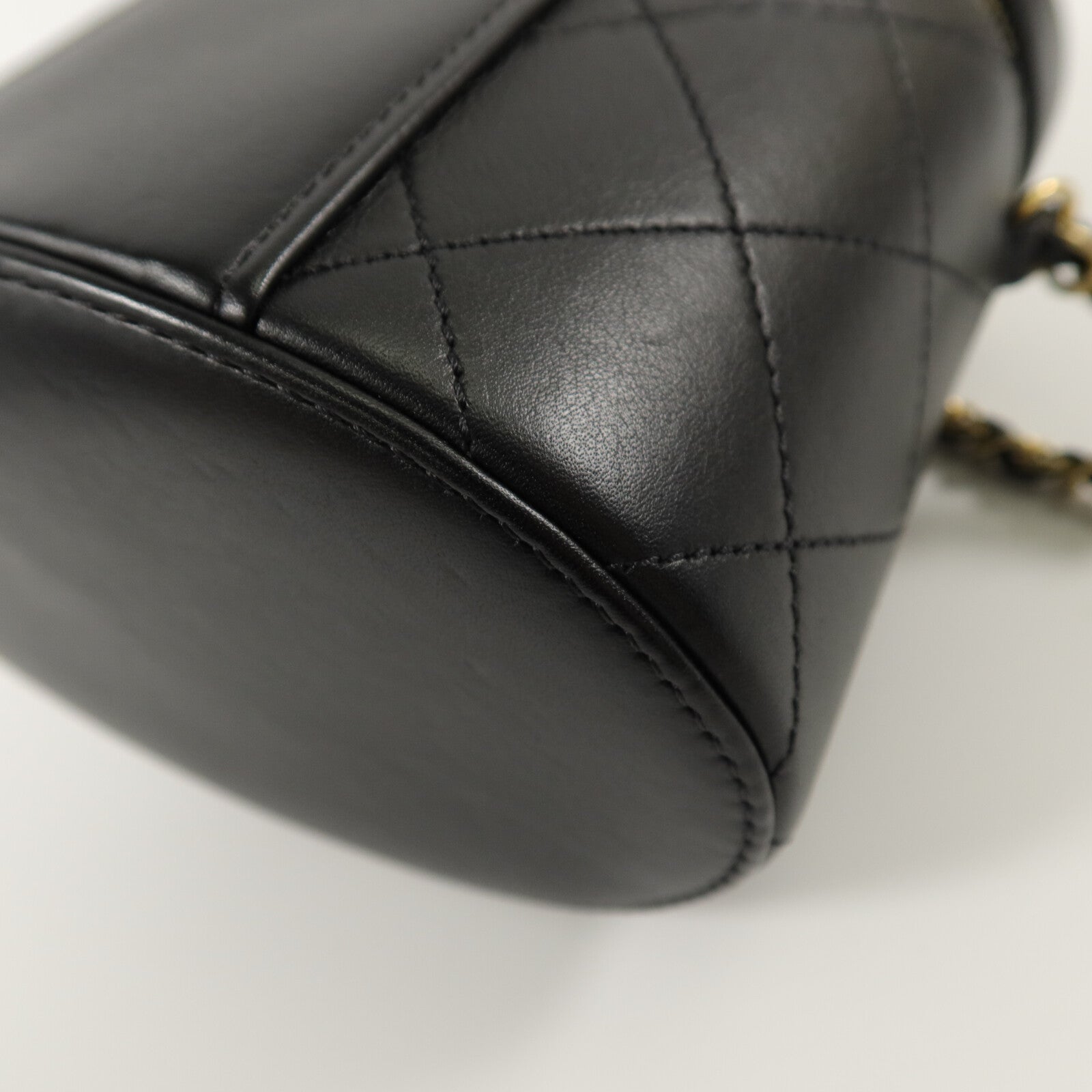 CHANEL 牛皮皮革Handle Vanity Case鏈帶肩背袋