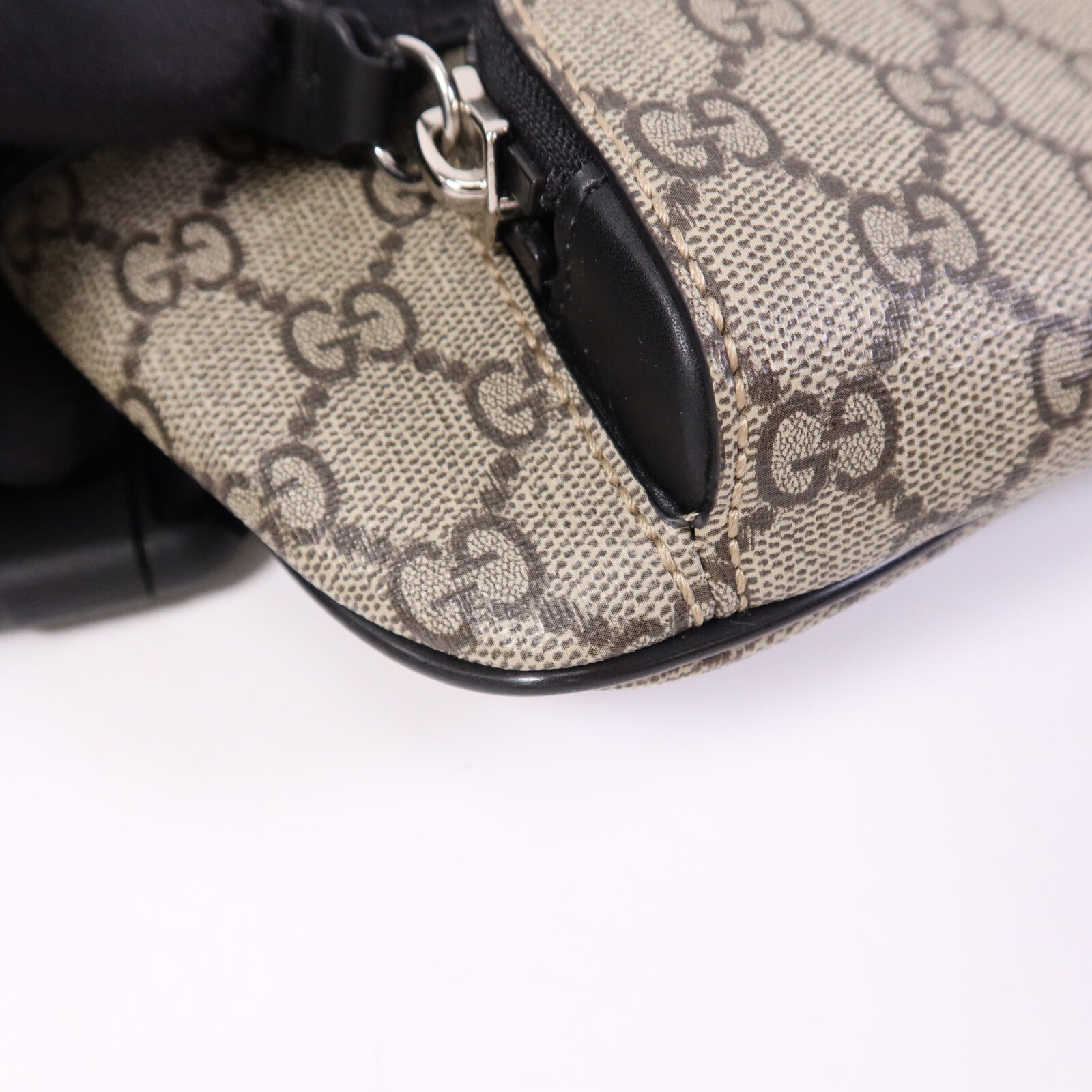 GUCCI 塗層帆布GG Supreme Waist Bag銀扣腰包