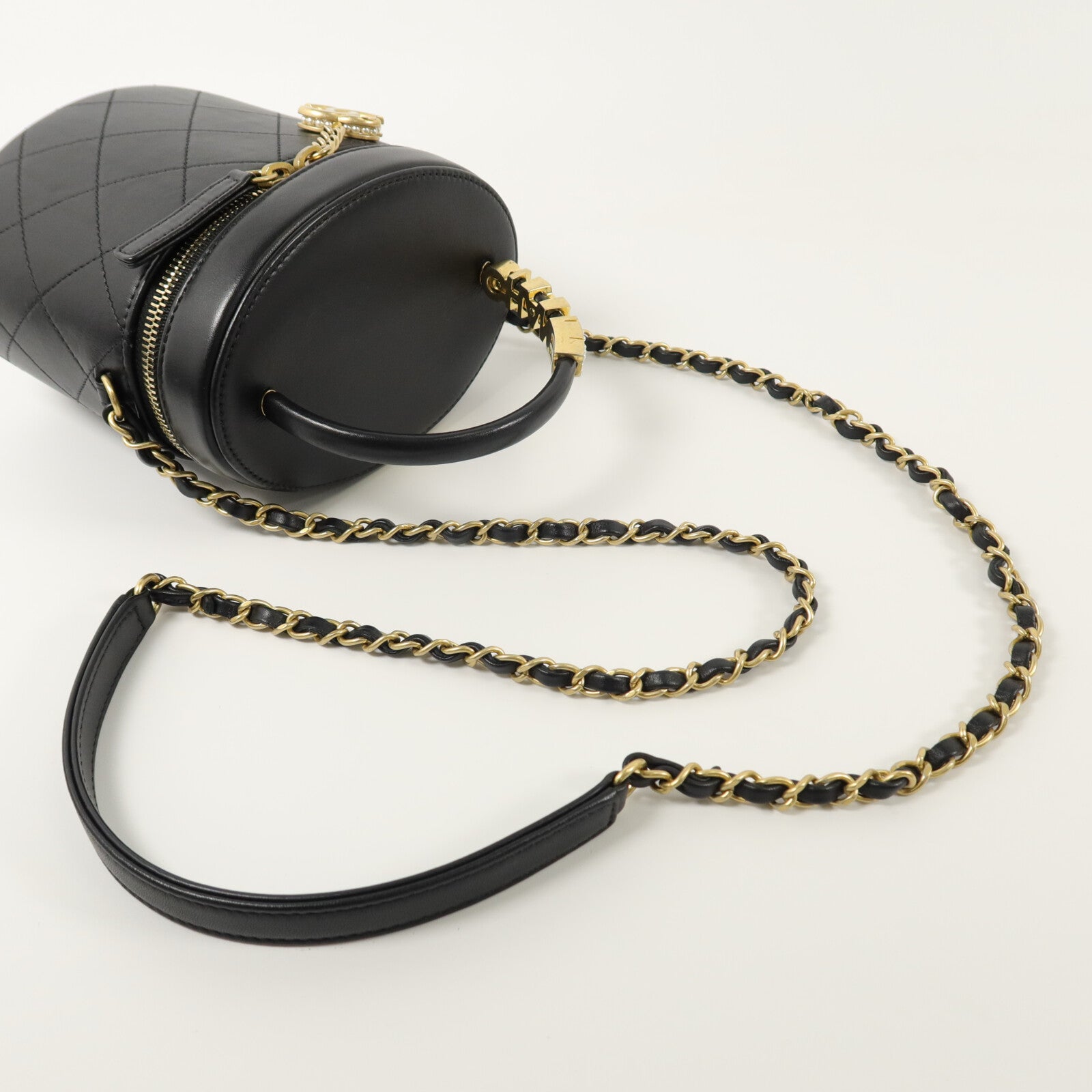 CHANEL 牛皮皮革Handle Vanity Case鏈帶肩背袋