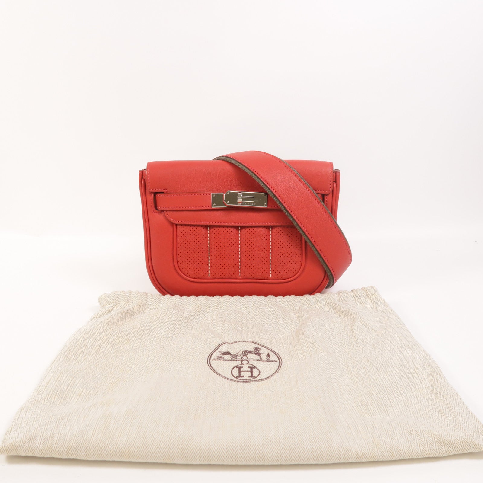 HERMES Swift皮革Berline Mini銀扣肩背袋Vermillon