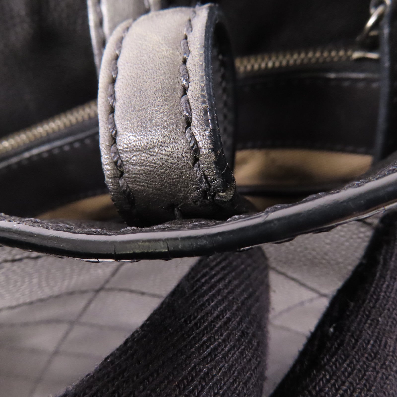 CHANEL 牛皮皮革2Way Shoulder銀扣手挽肩背兩用袋