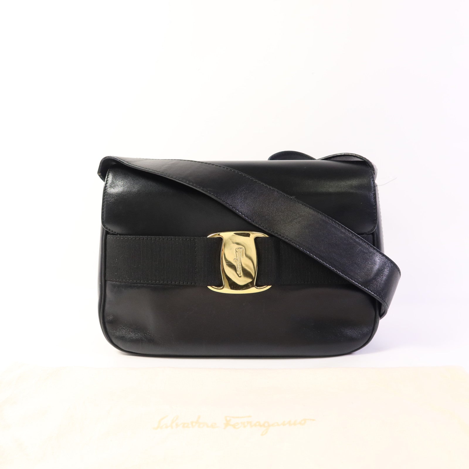 Salvatore Ferragamo 牛皮皮革Shoulder Bag金扣肩背袋