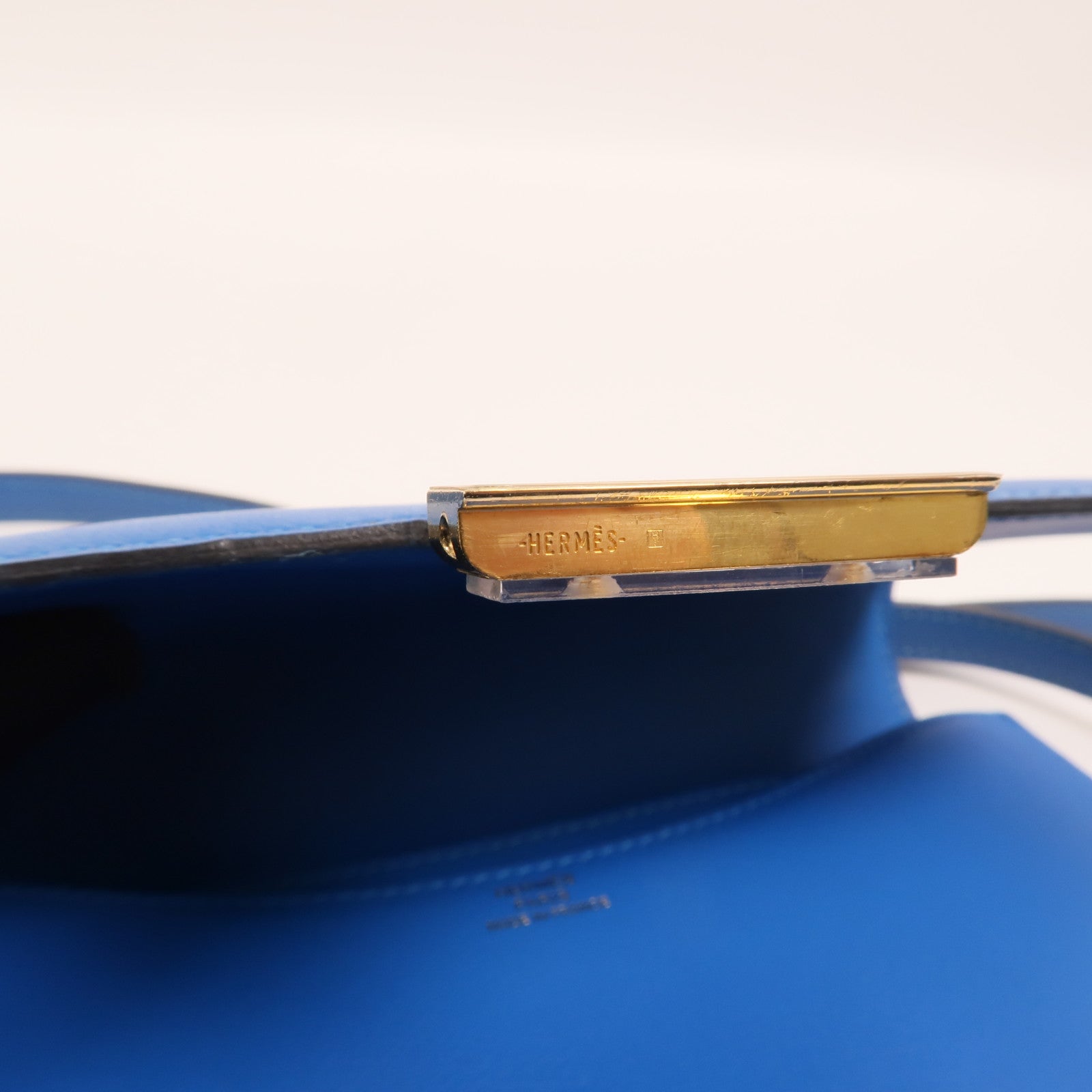 HERMES Swift皮革Constance Mini金扣肩背袋Bleu Izmir