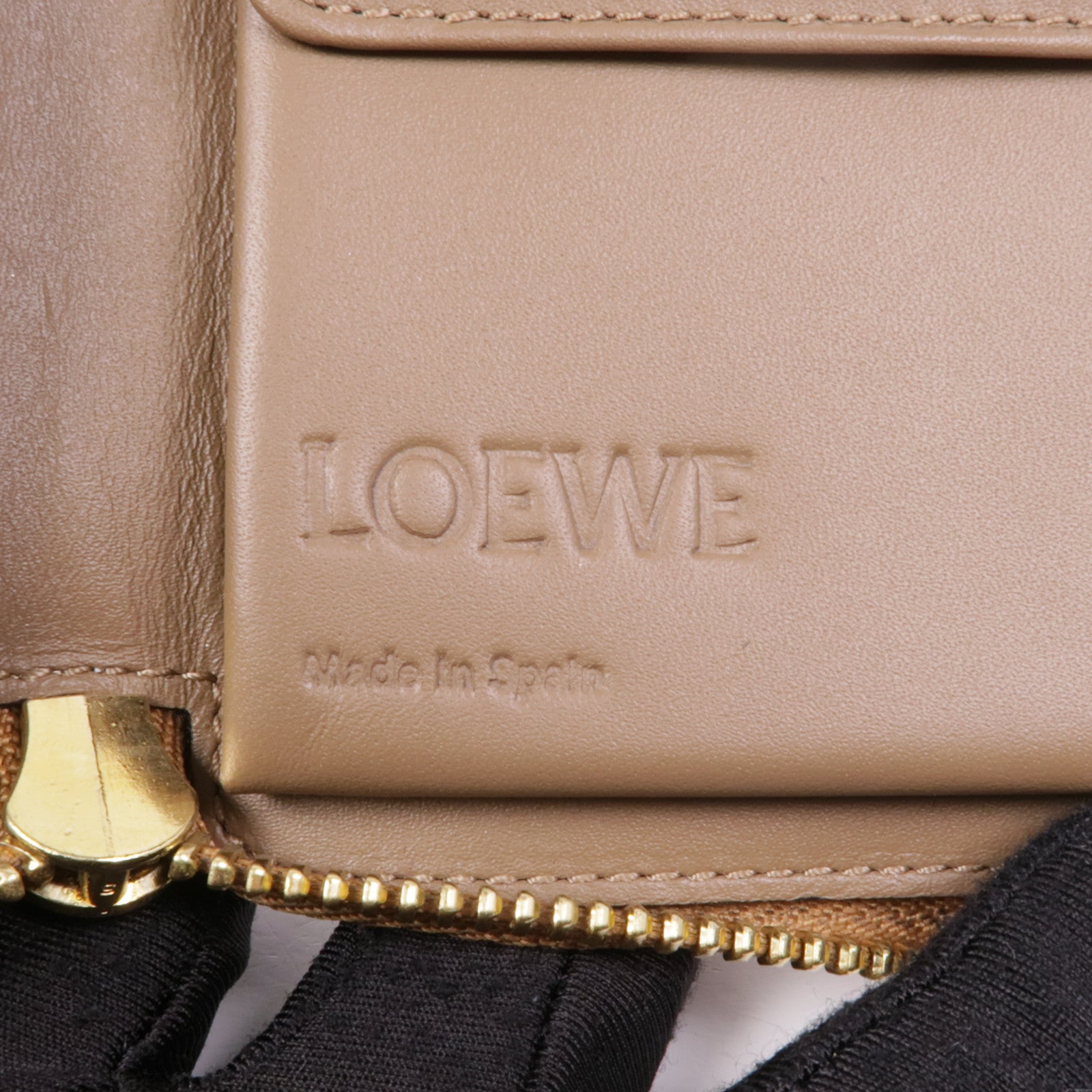 LOEWE 牛皮皮革Puzzle Wallet金扣錢包