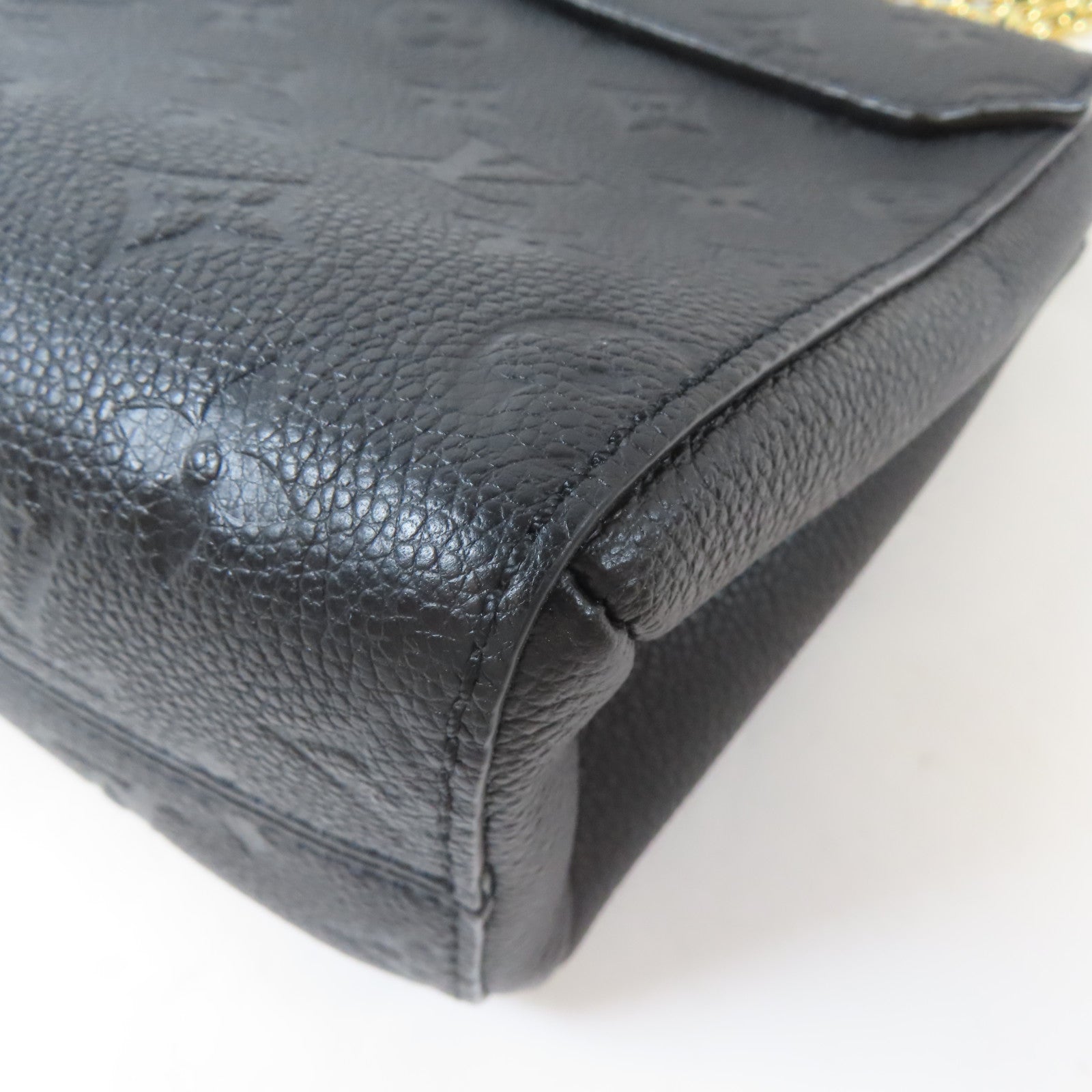 LOUIS VUITTON Monogram Empreinte Vavin PM金扣鏈帶肩背袋黑色