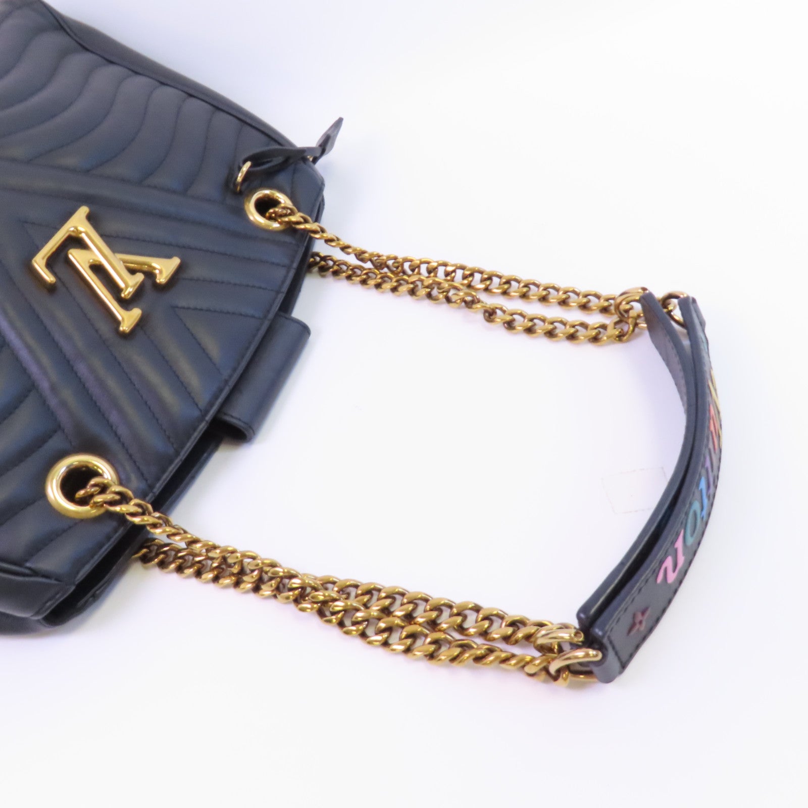 LOUIS VUITTON 【激減優惠】牛皮皮革New Wave金扣鏈帶肩背袋