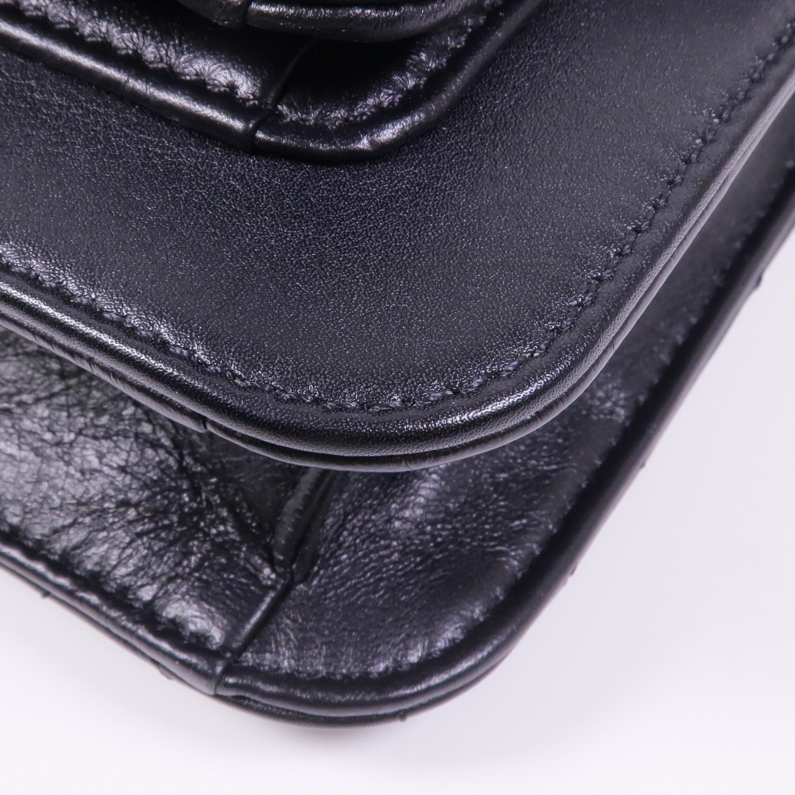 CHANEL 牛皮皮革Chain Shoulder金扣鏈帶肩背袋