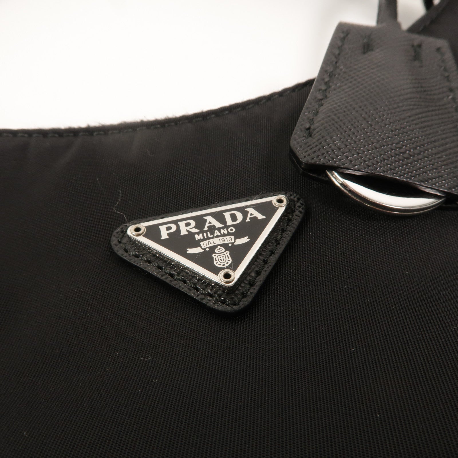 PRADA 尼龍Hobo (Re-Edition 2000)肩背袋