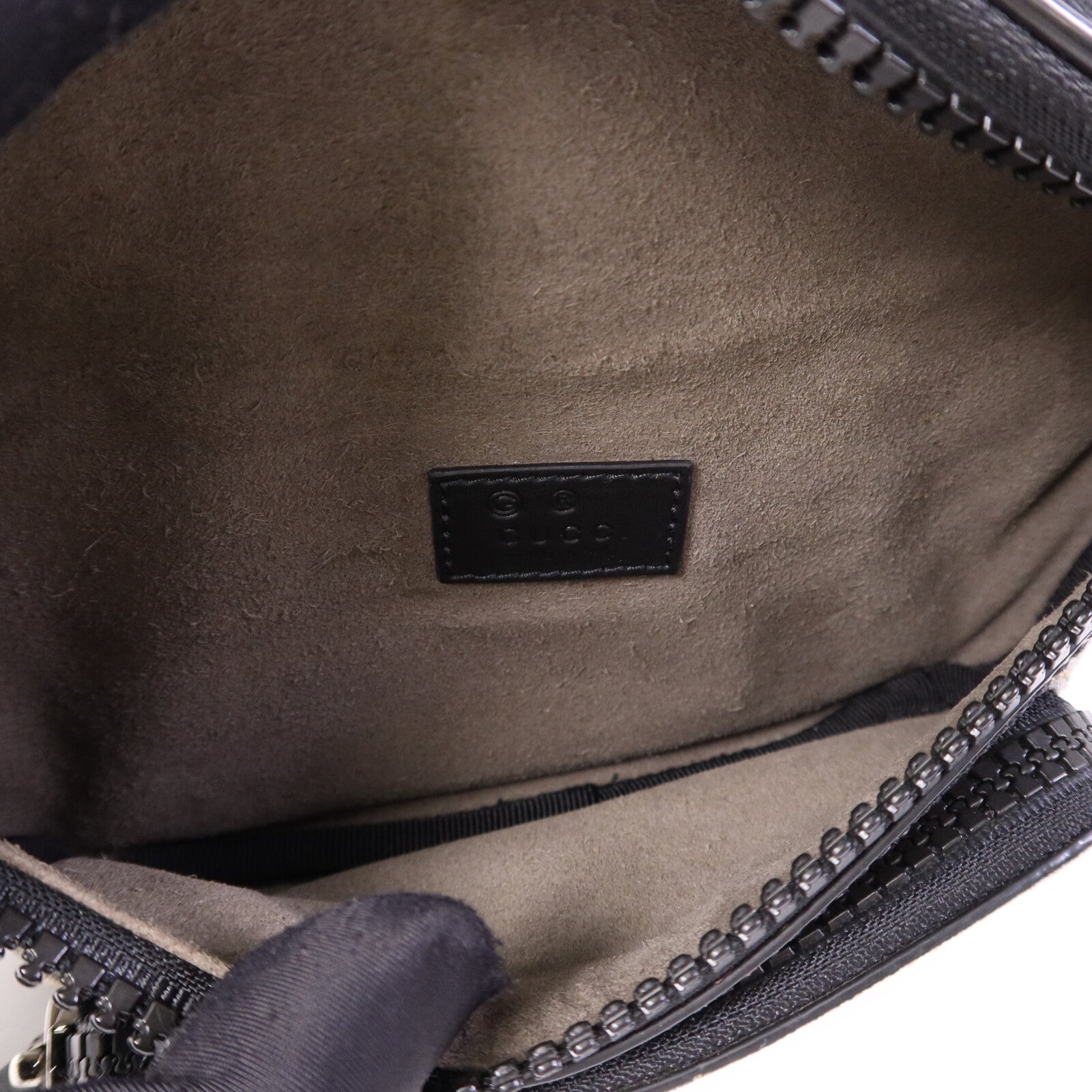 GUCCI 塗層帆布GG Supreme Waist Bag銀扣腰包