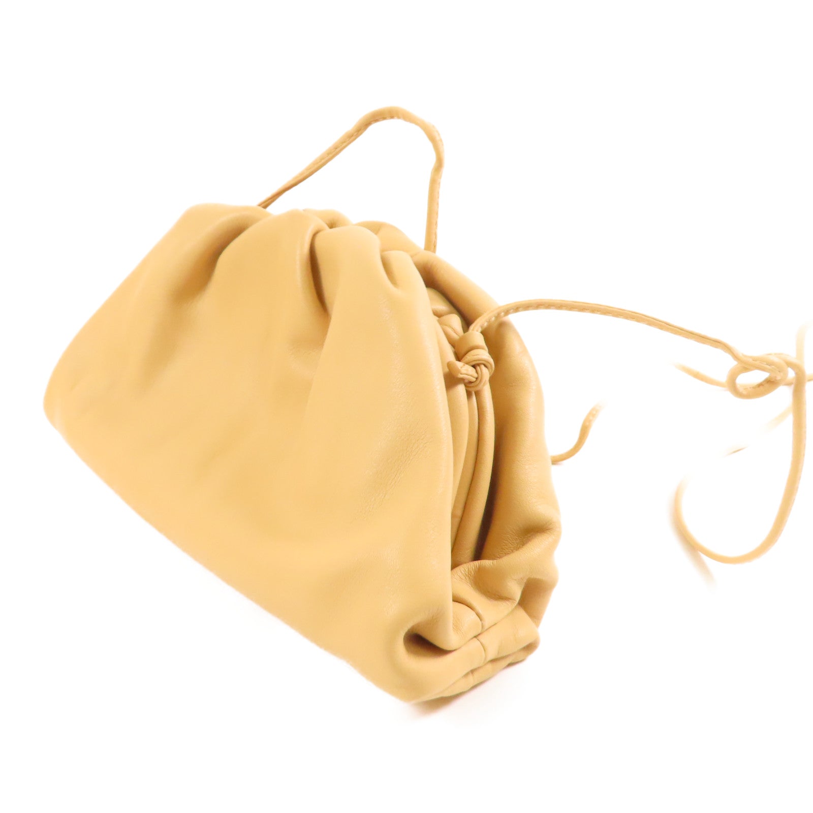 BOTTEGA VENETA 羊皮皮革Veneta Pouch金扣肩背袋