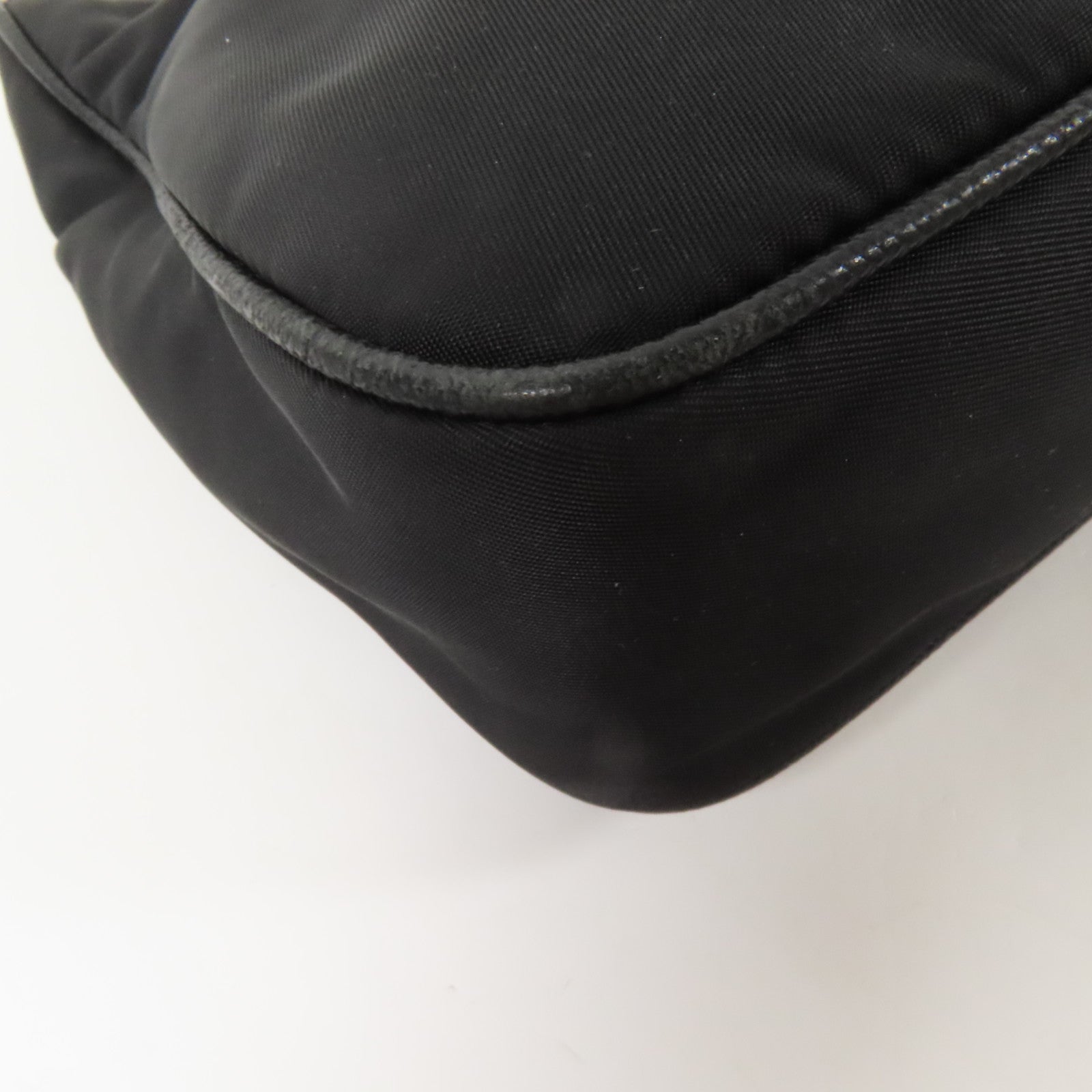 PRADA 尼龍Re-Edition 2005銀扣手挽肩背兩用袋