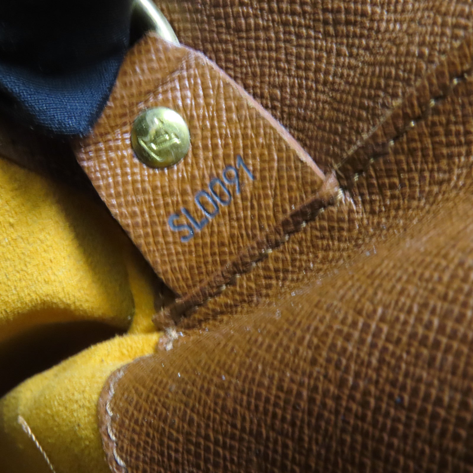 LOUIS VUITTON Monogram Musette金扣肩背袋