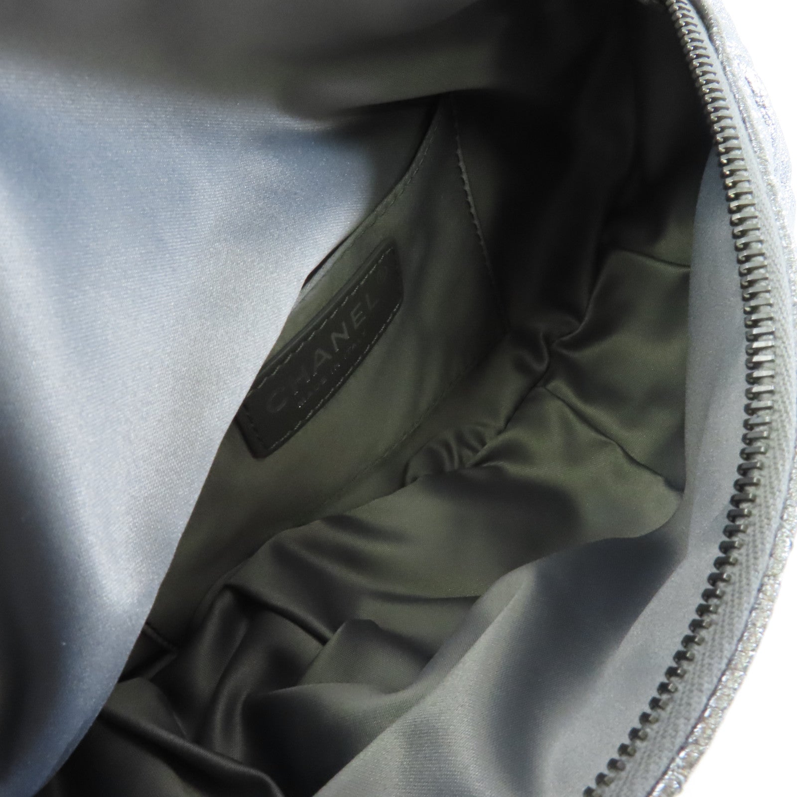 CHANEL 【激減優惠】菱格牛皮皮革15A Belt Bag銀扣腰包銀色