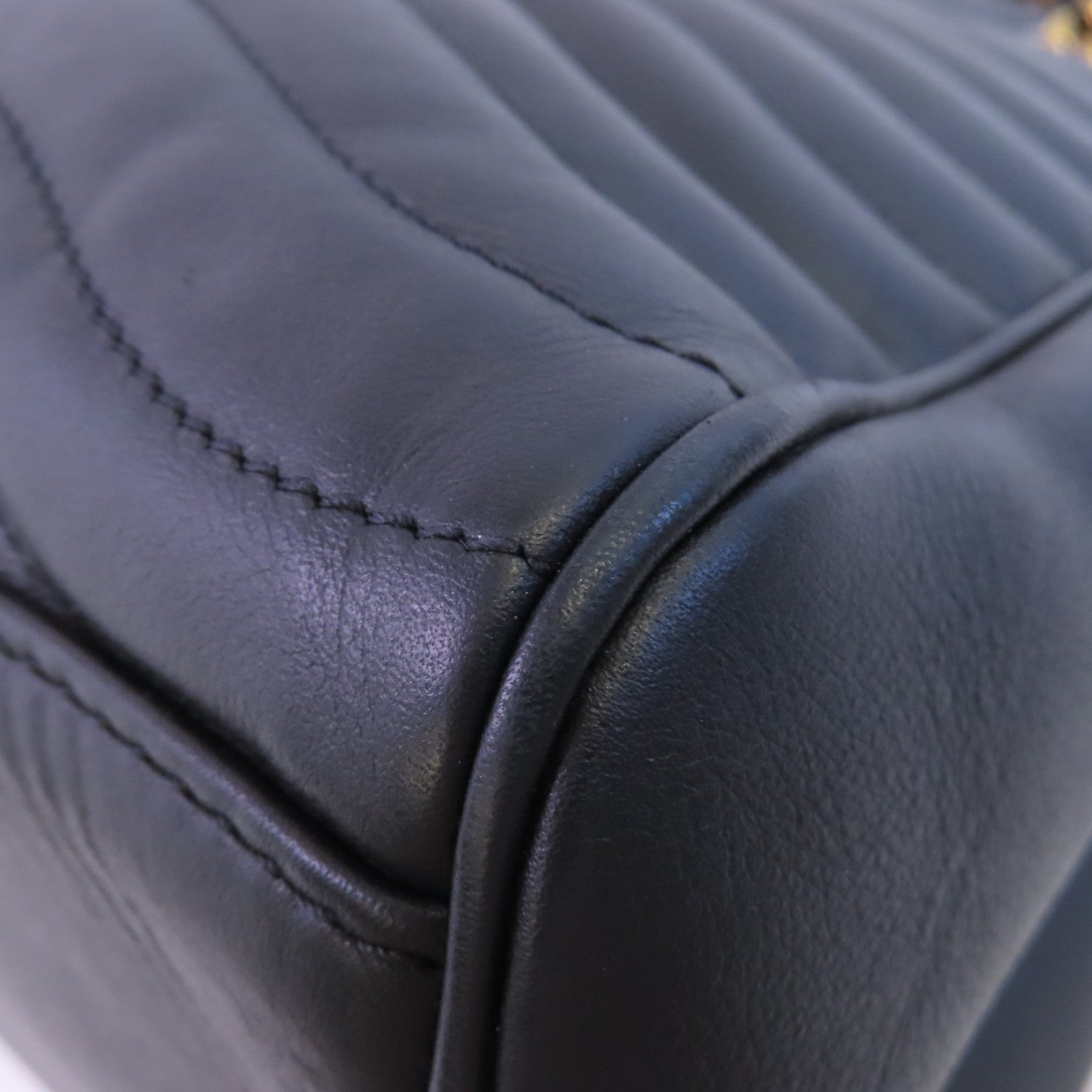 LOUIS VUITTON 【激減優惠】牛皮皮革New Wave金扣鏈帶肩背袋
