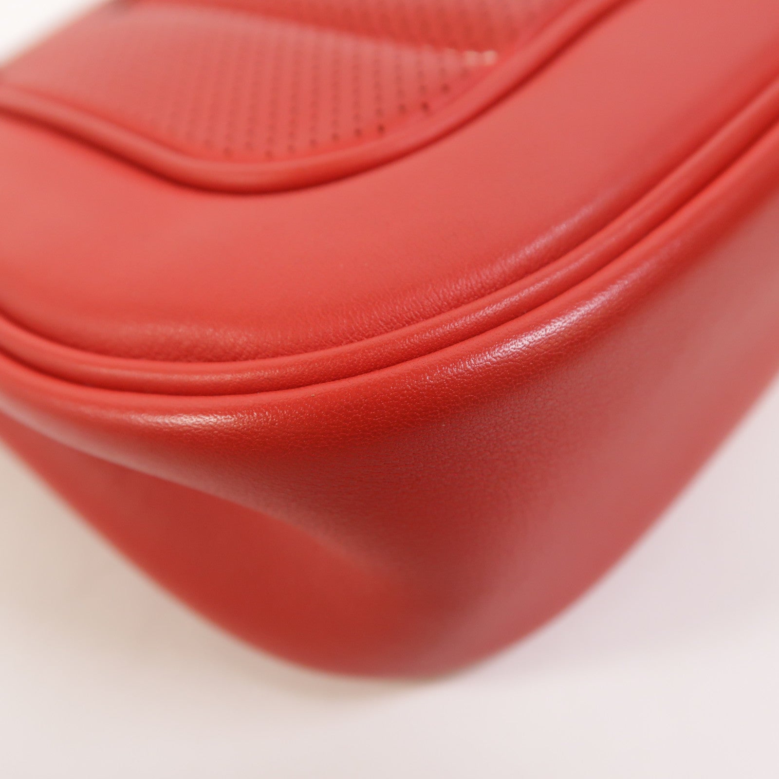 HERMES Swift皮革Berline Mini銀扣肩背袋Vermillon