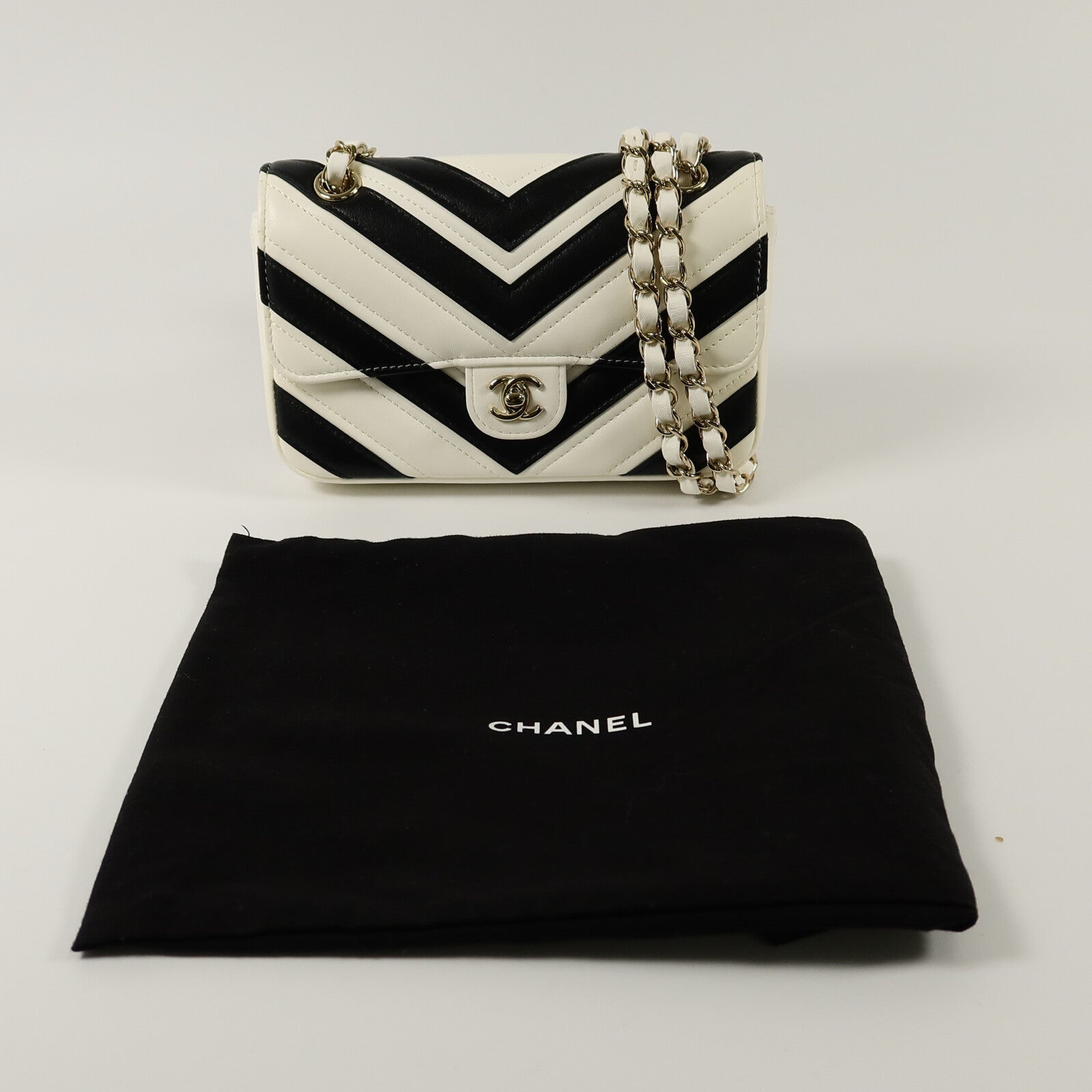 CHANEL 羊皮皮革Mini Flap鏈帶肩背袋