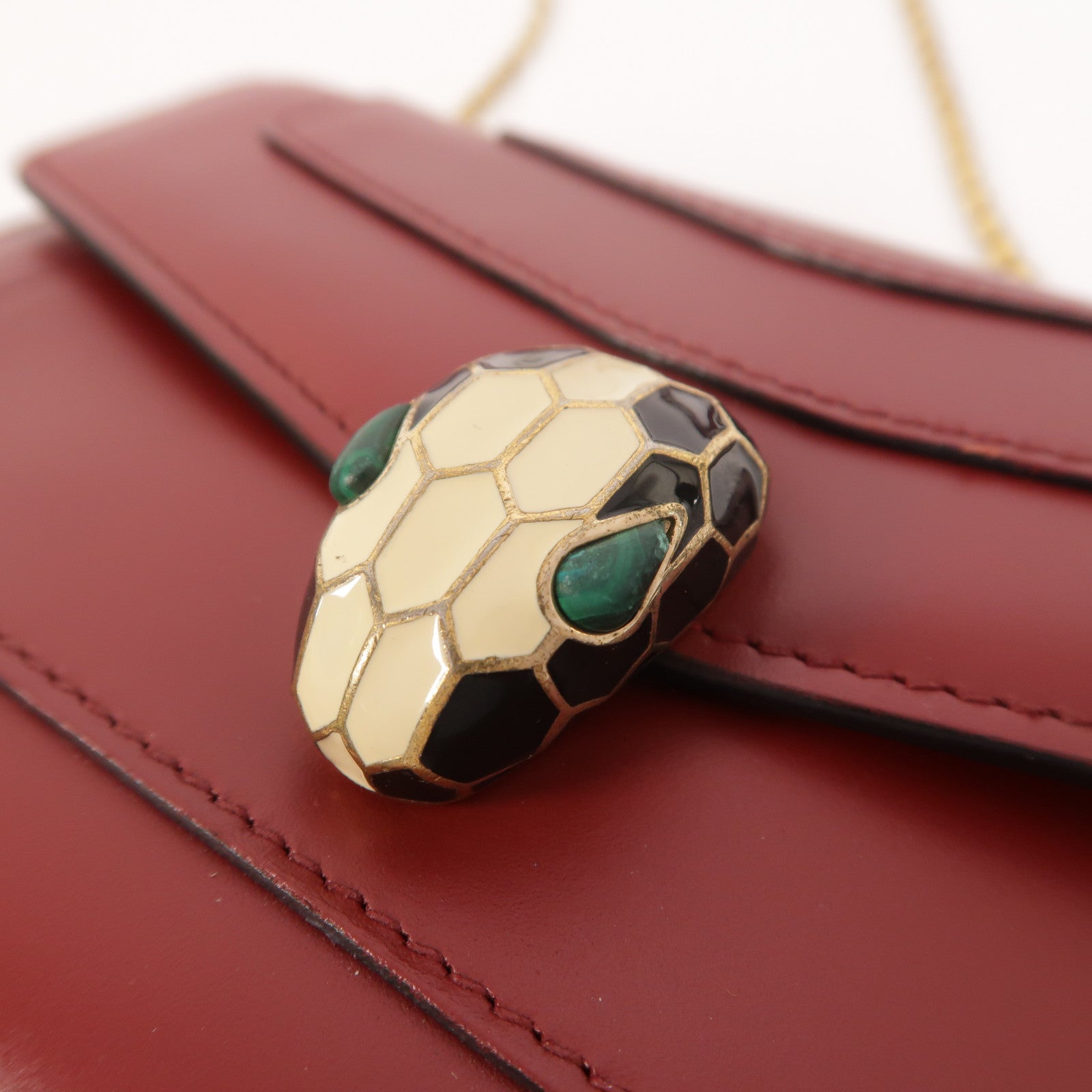 BVLGARI 牛皮皮革Serpenti Forever Wallet On Chain鏈帶肩背袋