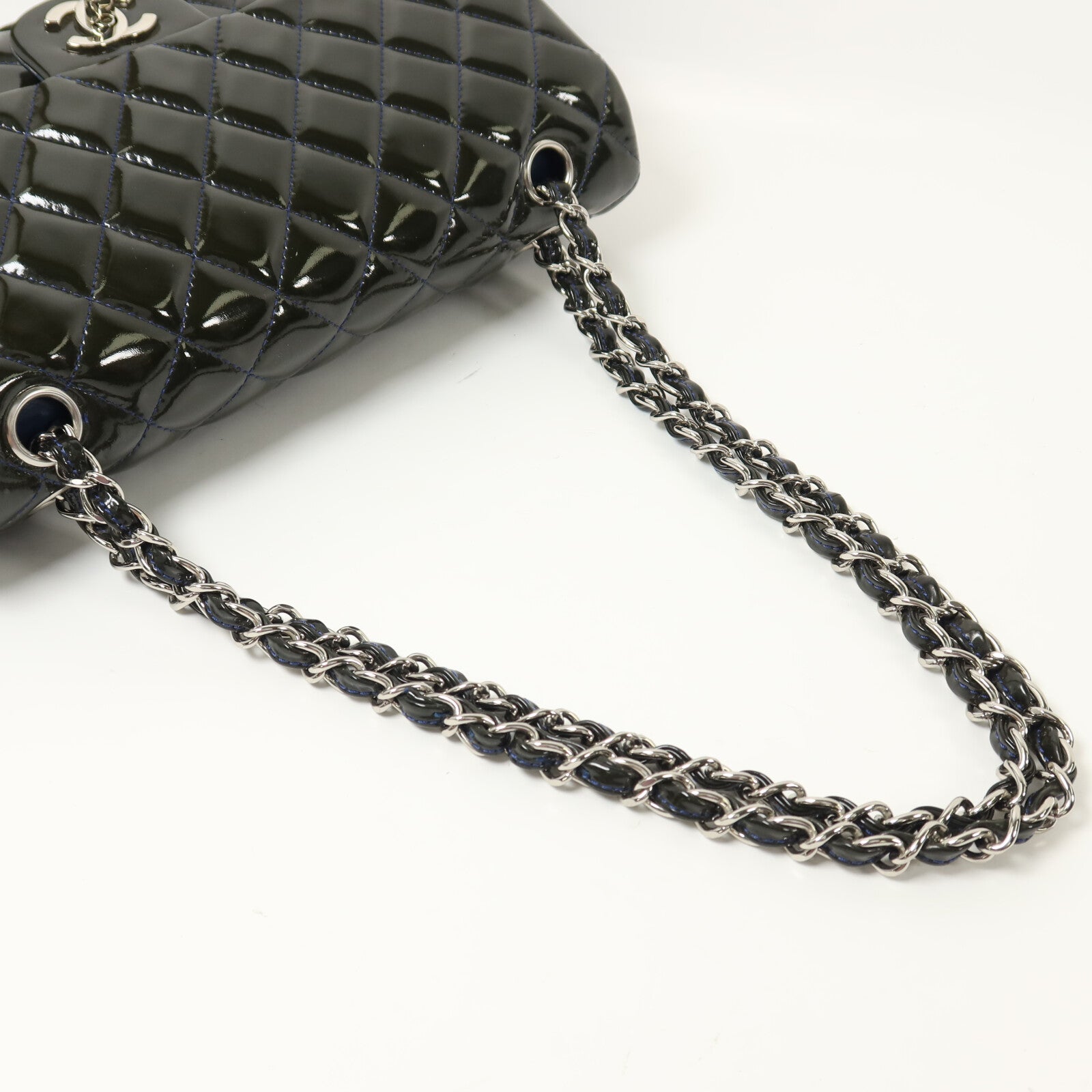 CHANEL 漆皮皮革Classic 25鏈帶肩背袋