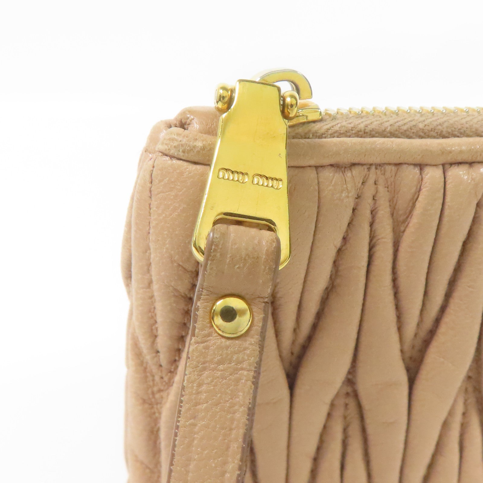 Miu Miu 羊皮皮革Card Case金扣卡片套