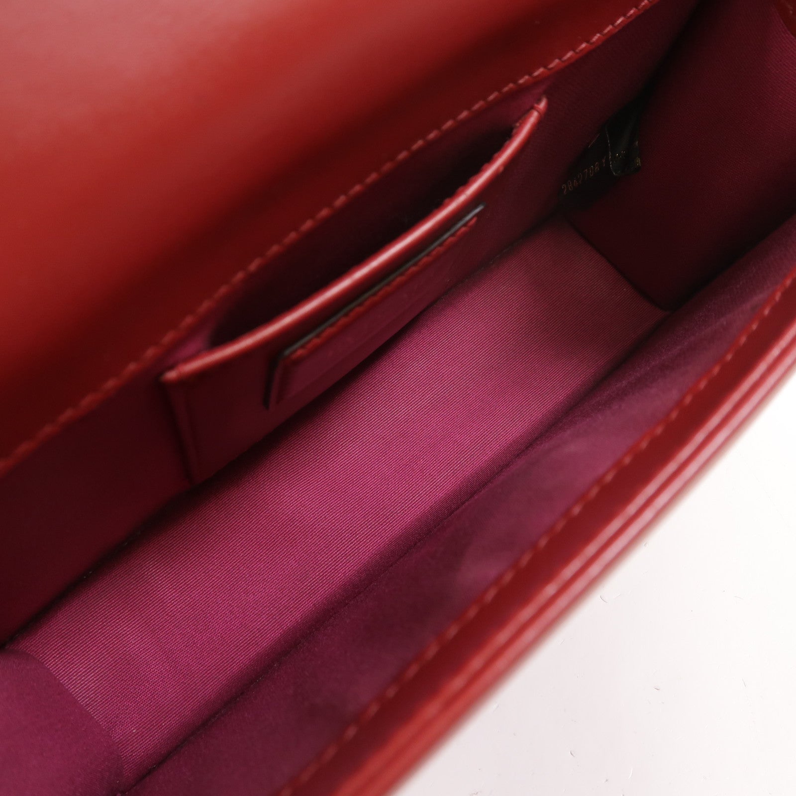 BVLGARI 牛皮皮革Serpenti Forever Wallet On Chain鏈帶肩背袋