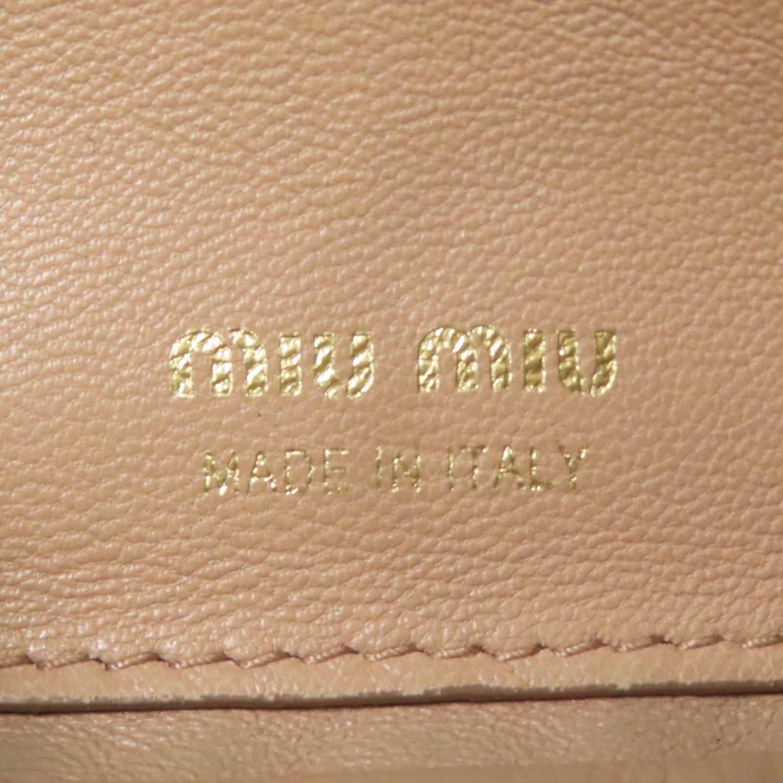 Miu Miu 羊皮皮革Card Case金扣卡片套