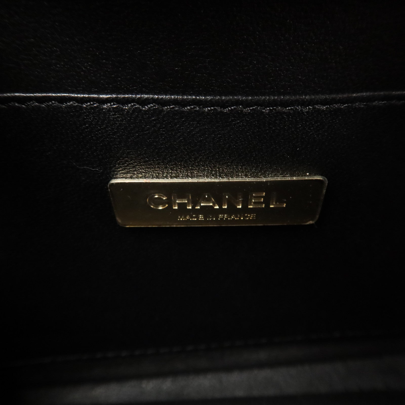 CHANEL 牛皮皮革Vanity Case Small金扣鏈帶肩背袋