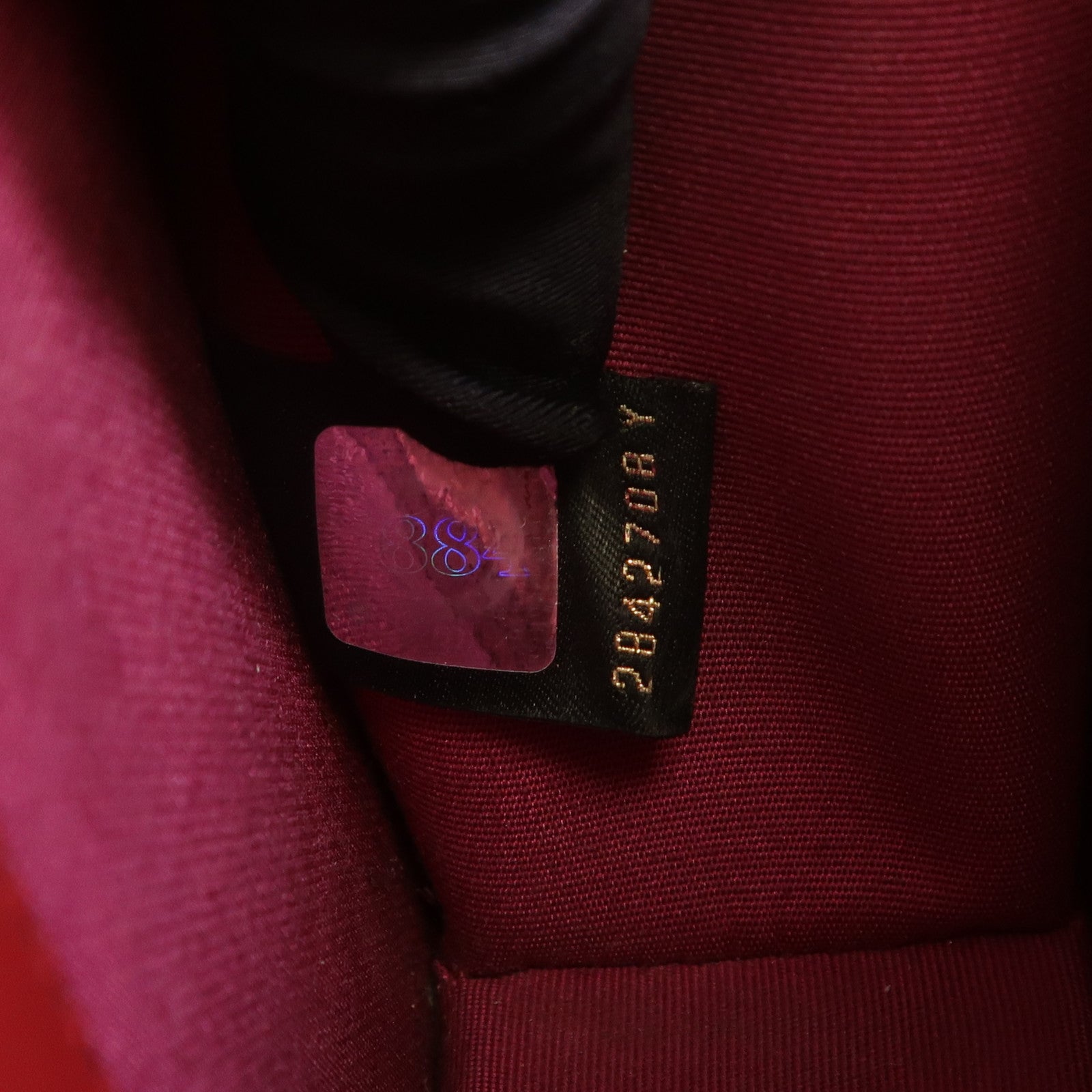 BVLGARI 牛皮皮革Serpenti Forever Wallet On Chain鏈帶肩背袋