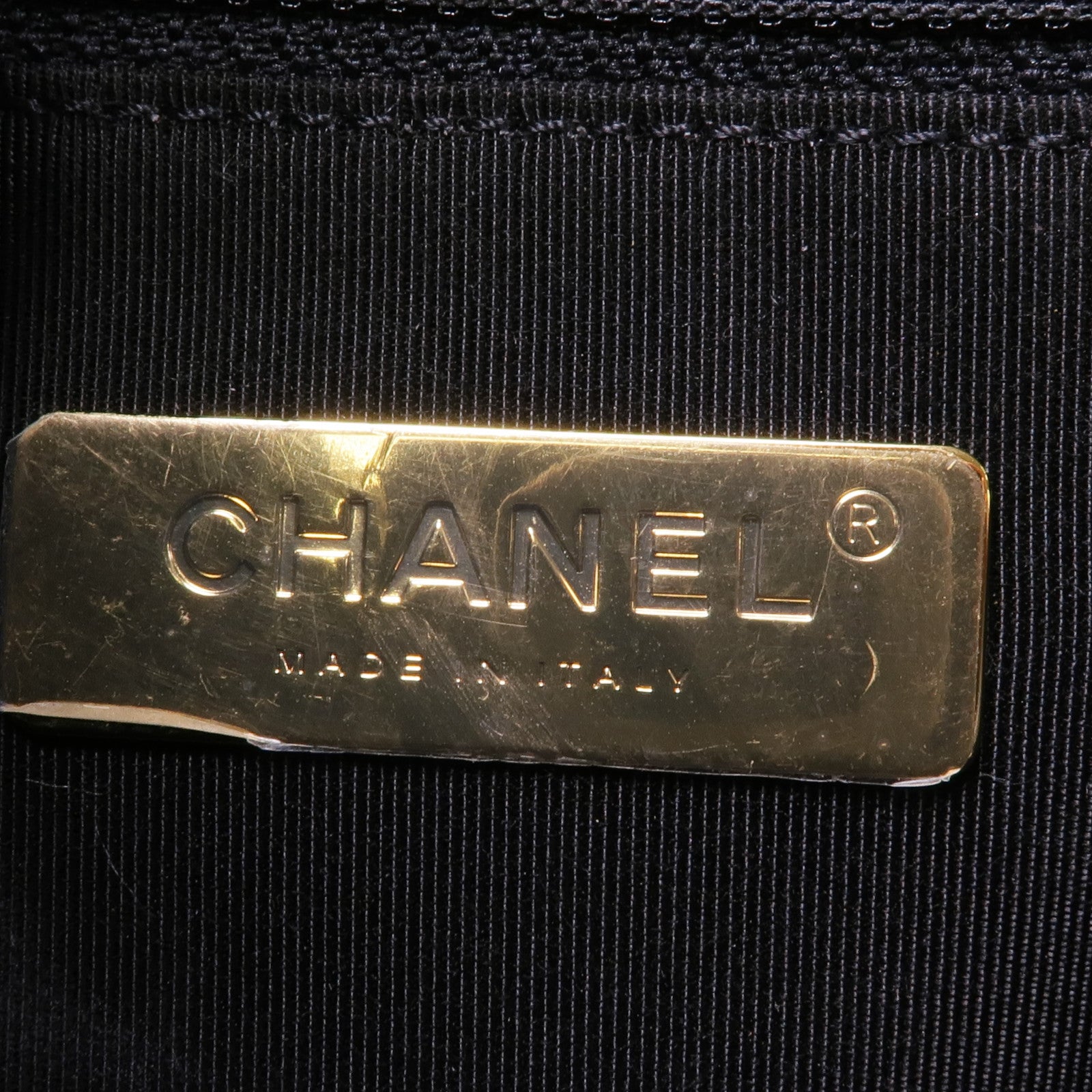 CHANEL 牛皮皮革Chain Shoulder金扣鏈帶肩背袋