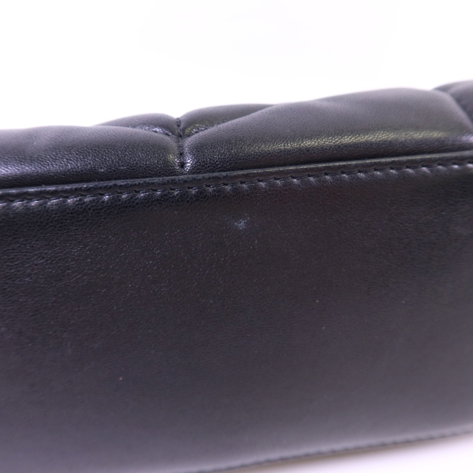 YVES SAINT LAURENT 羊皮皮革Puffer Small銀扣鏈帶肩背袋