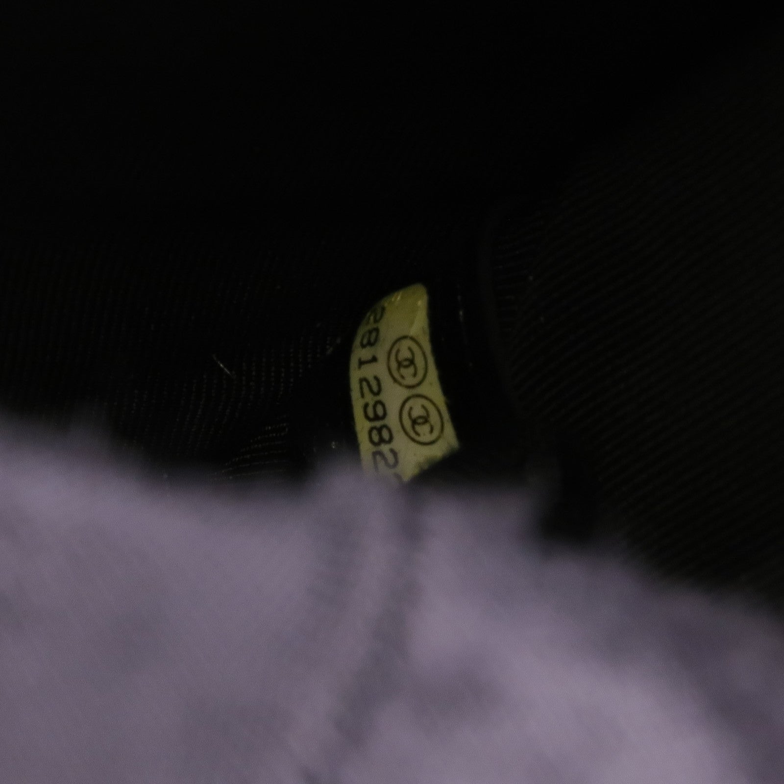 CHANEL 牛皮皮革Chain Shoulder金扣鏈帶肩背袋