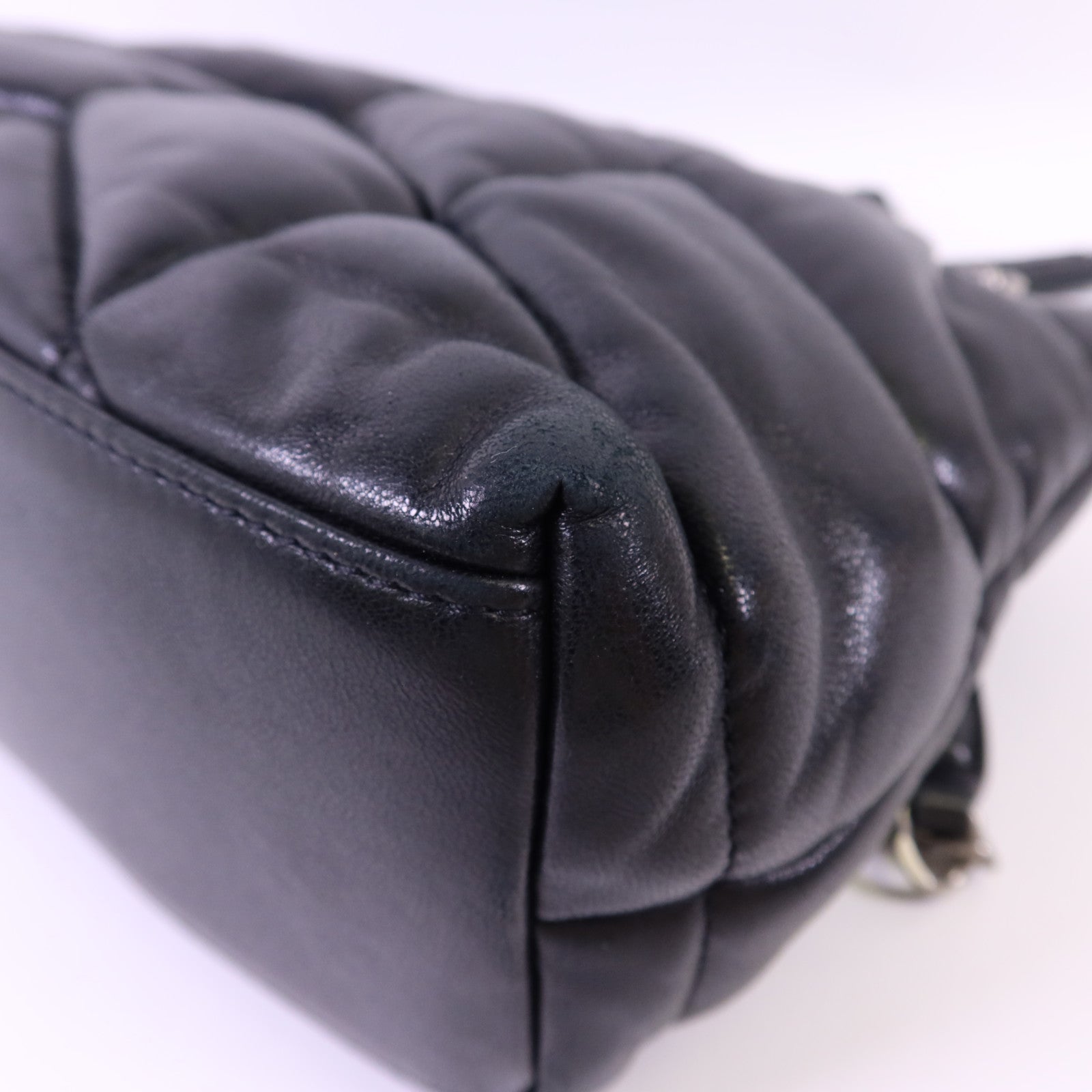 YVES SAINT LAURENT 羊皮皮革Puffer Small銀扣鏈帶肩背袋