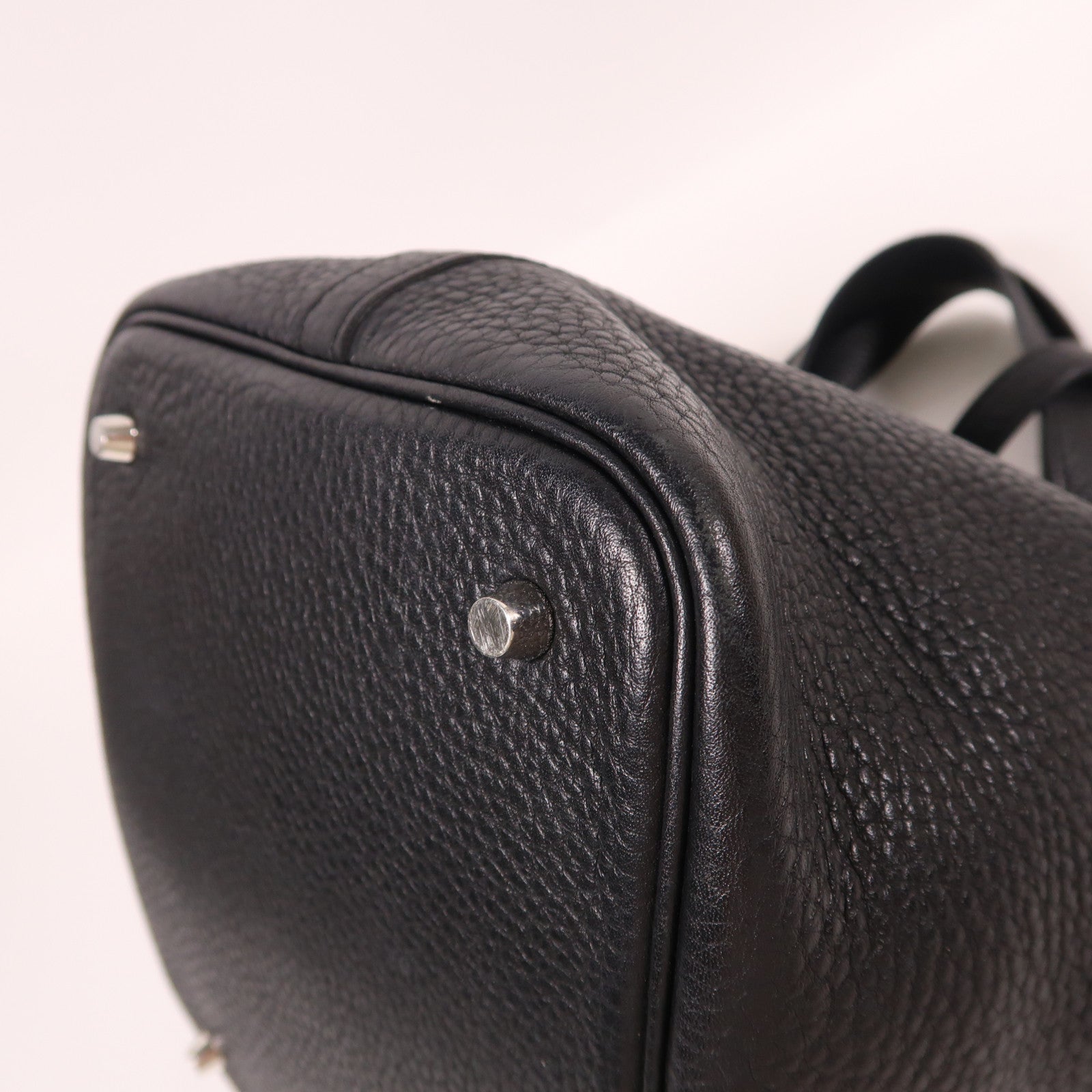 HERMES Clemence皮革Picotin MM銀扣手挽袋Noir