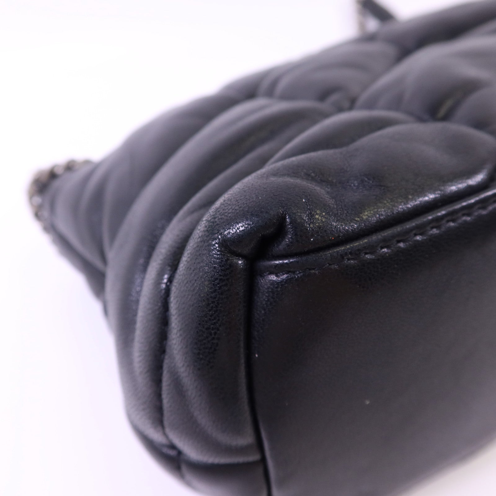 YVES SAINT LAURENT 羊皮皮革Puffer Small銀扣鏈帶肩背袋