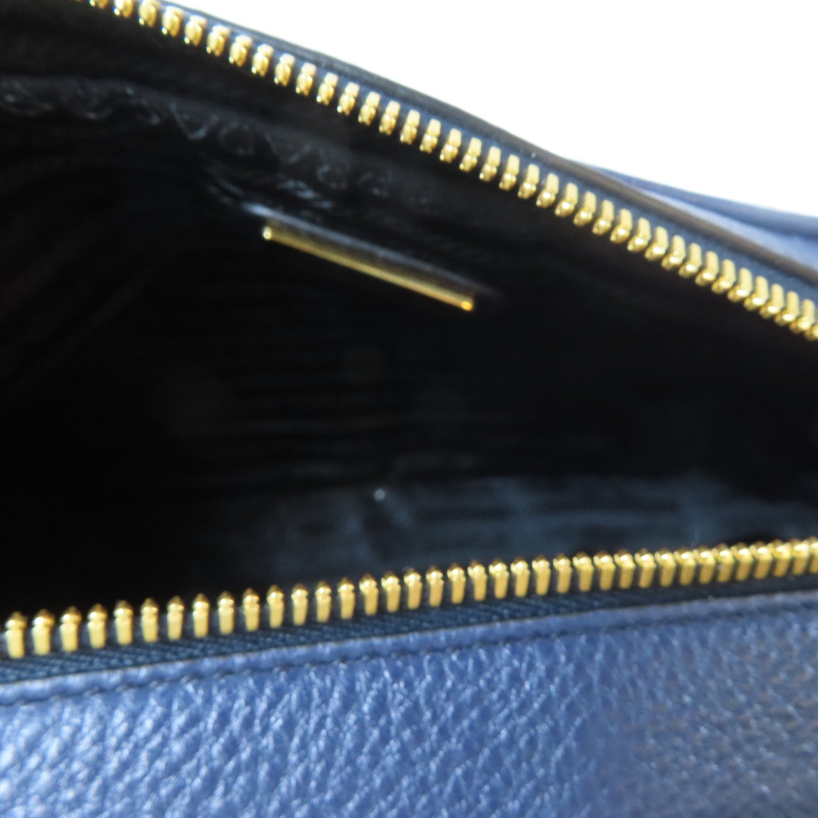 PRADA 牛皮皮革Shoulder Bag金扣肩背袋深藍色