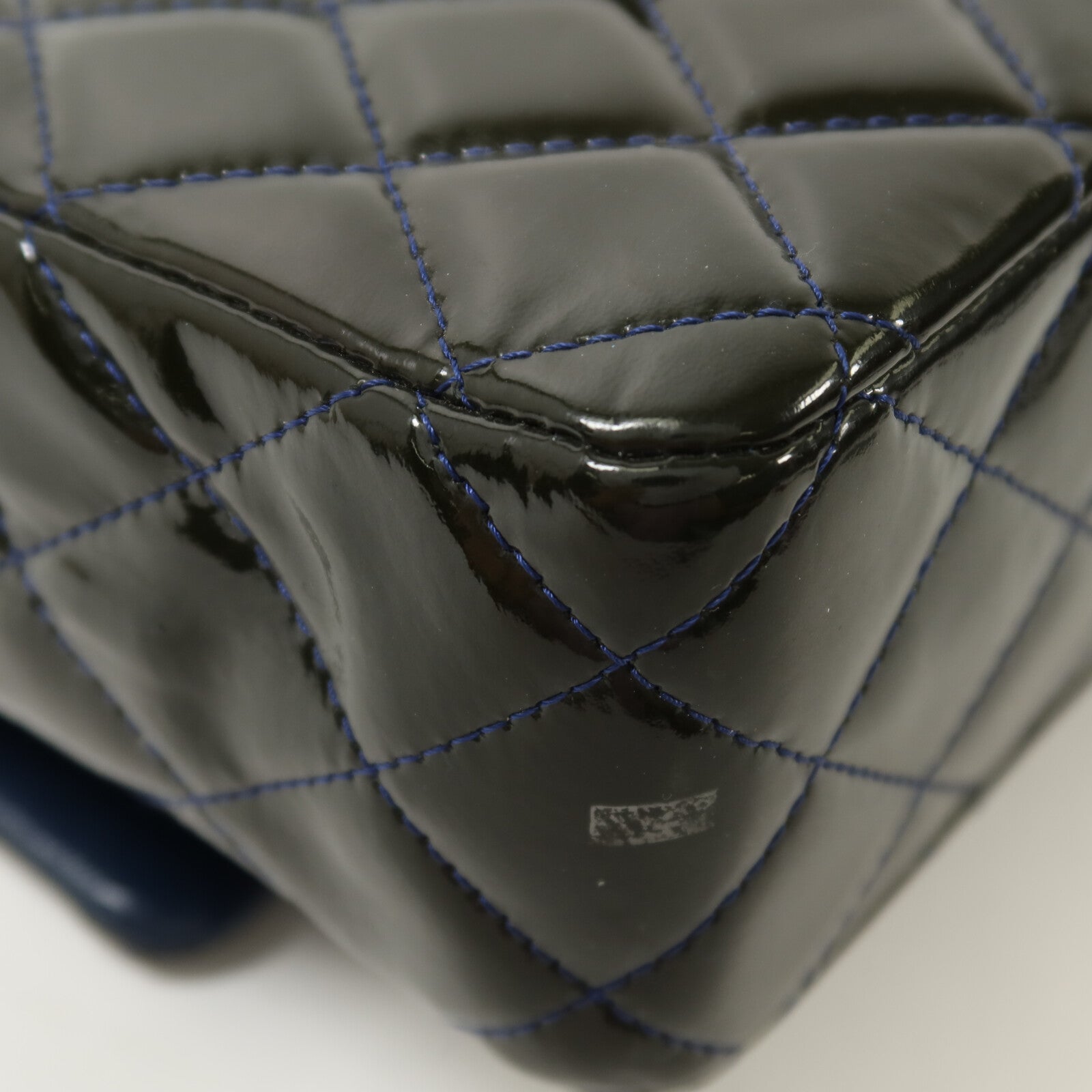 CHANEL 漆皮皮革Classic 25鏈帶肩背袋