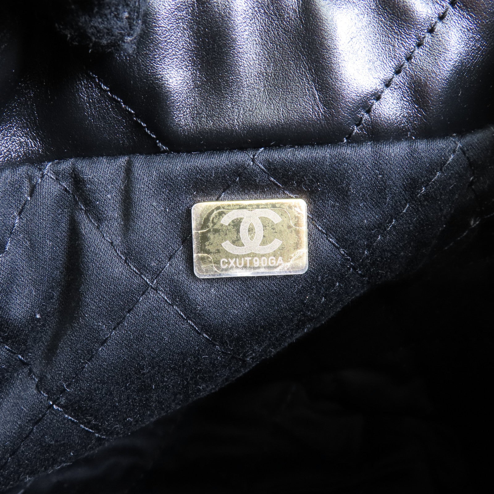 CHANEL 羊皮皮革Chanel 22 Mini金扣手挽肩背兩用袋