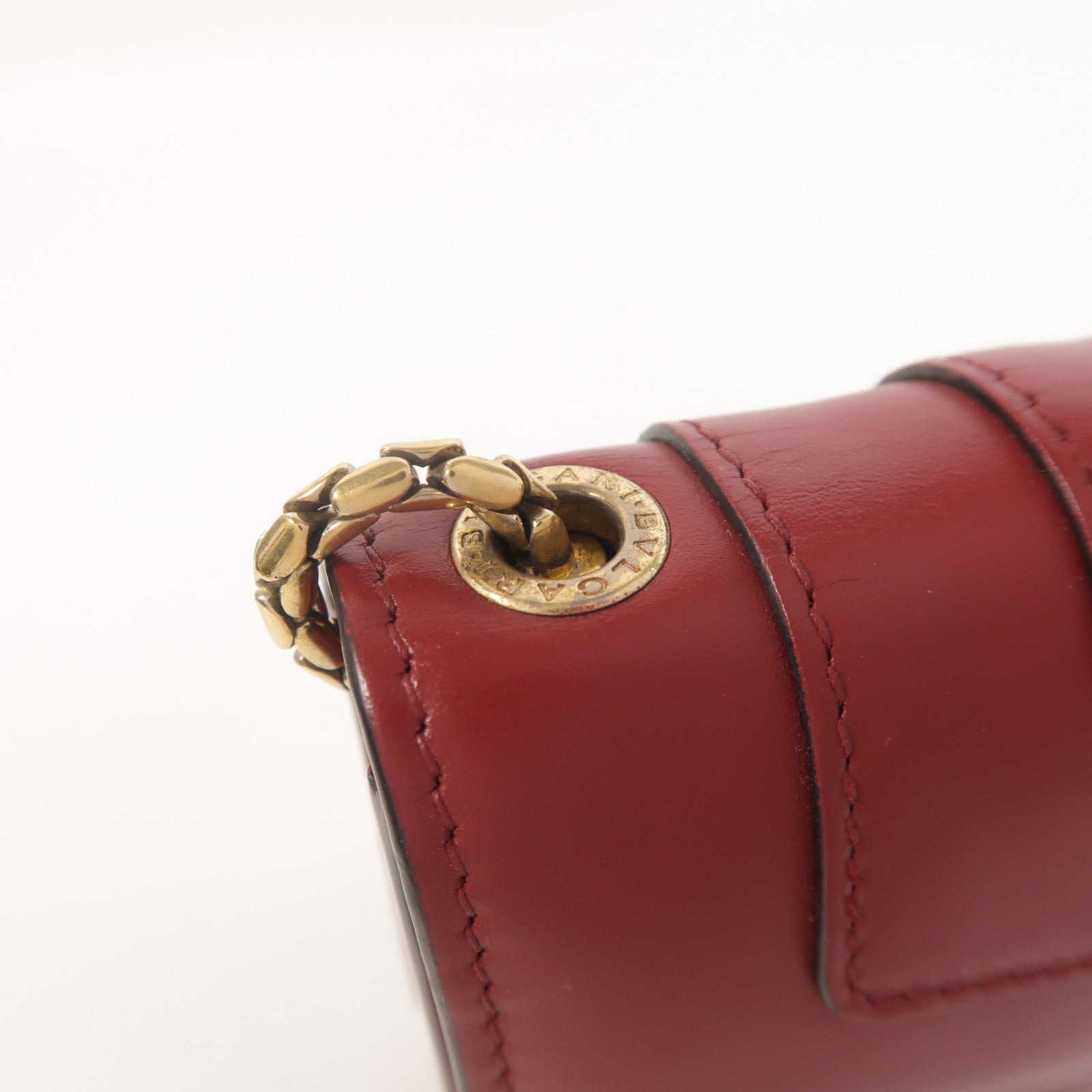 BVLGARI 牛皮皮革Serpenti Forever Wallet On Chain鏈帶肩背袋