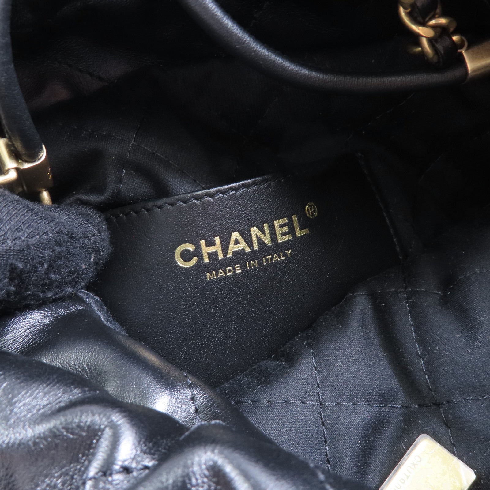 CHANEL 羊皮皮革Chanel 22 Mini金扣手挽肩背兩用袋