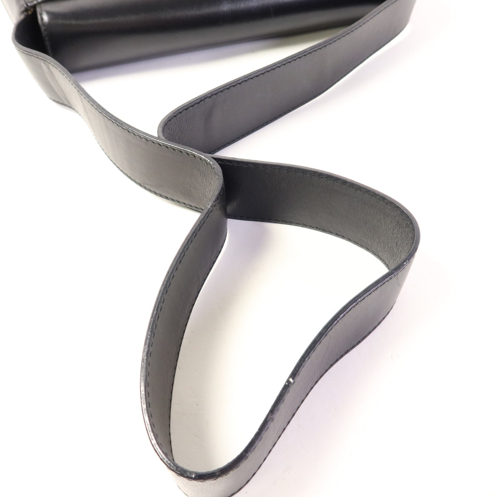 Salvatore Ferragamo 牛皮皮革Shoulder Bag金扣肩背袋