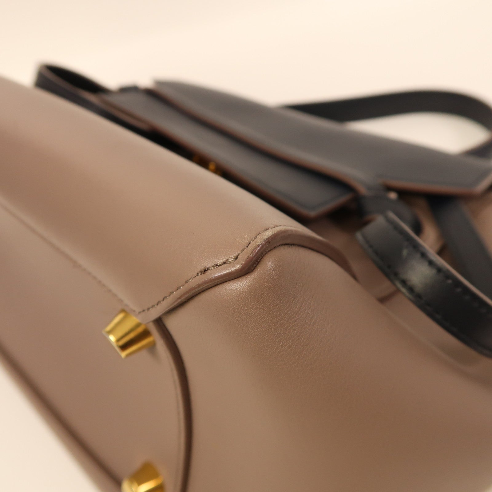 CELINE 【激減優惠】牛皮皮革Belt Bag Mini金扣手挽肩背兩用袋黑色/啡色