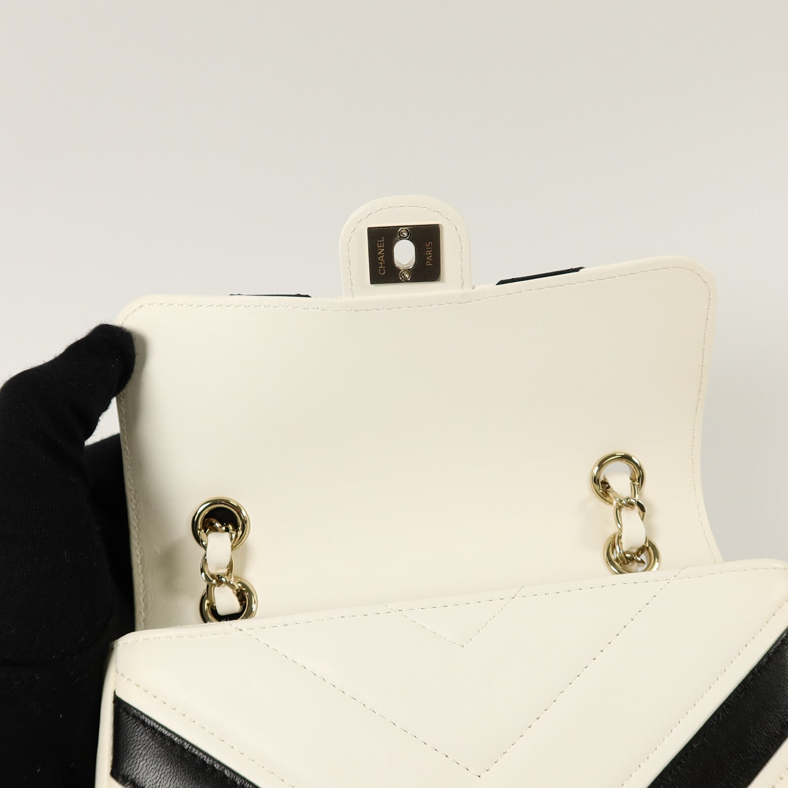CHANEL 羊皮皮革Mini Flap鏈帶肩背袋