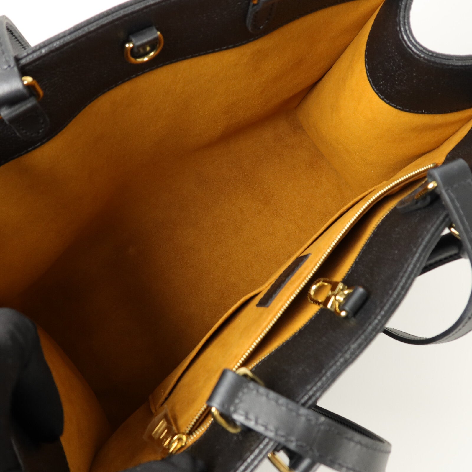 LOUIS VUITTON Monogram Empreinte On The Go MM手挽肩背兩用袋