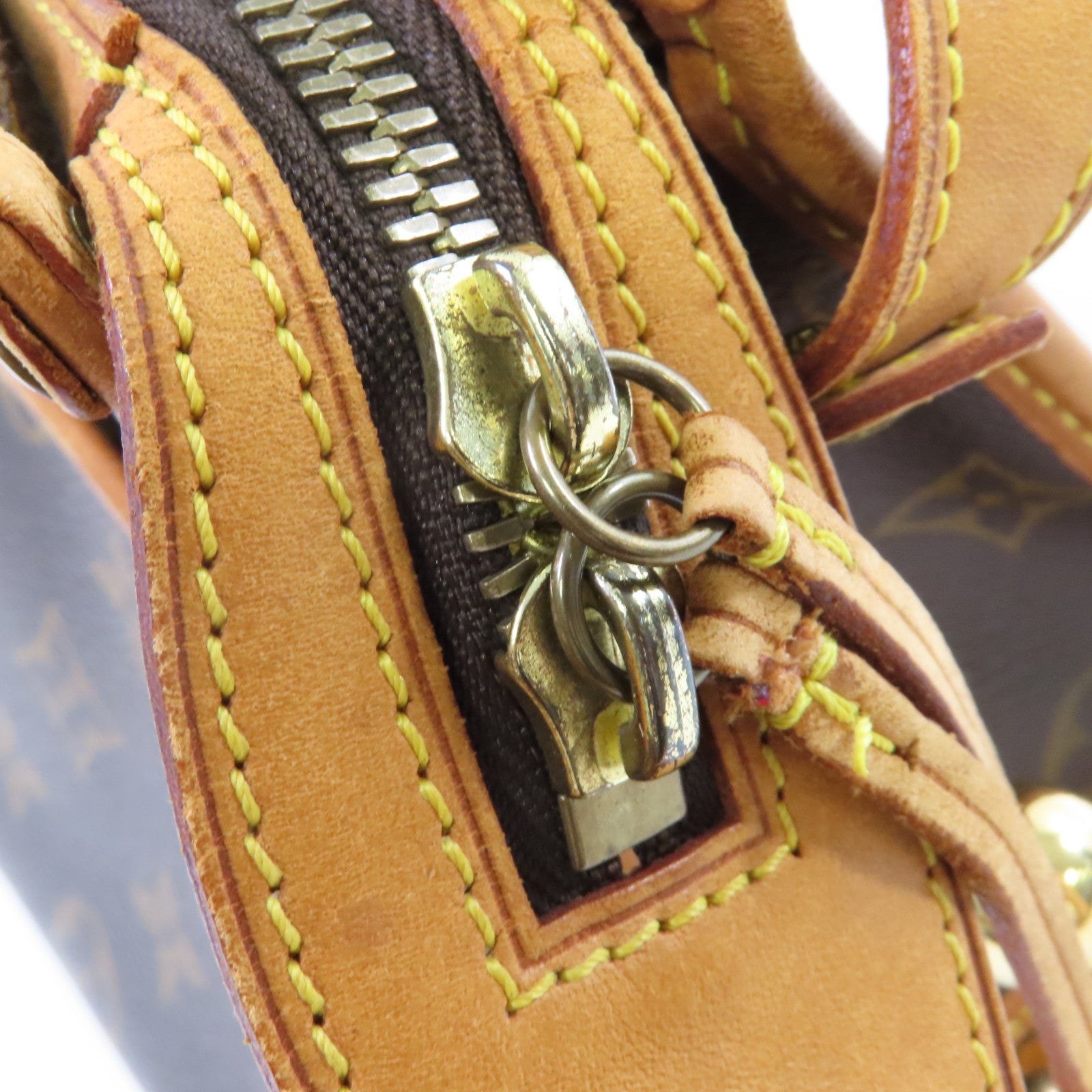 LOUIS VUITTON Monogram Popincourt Long Shoulder Bag金扣肩背袋啡色