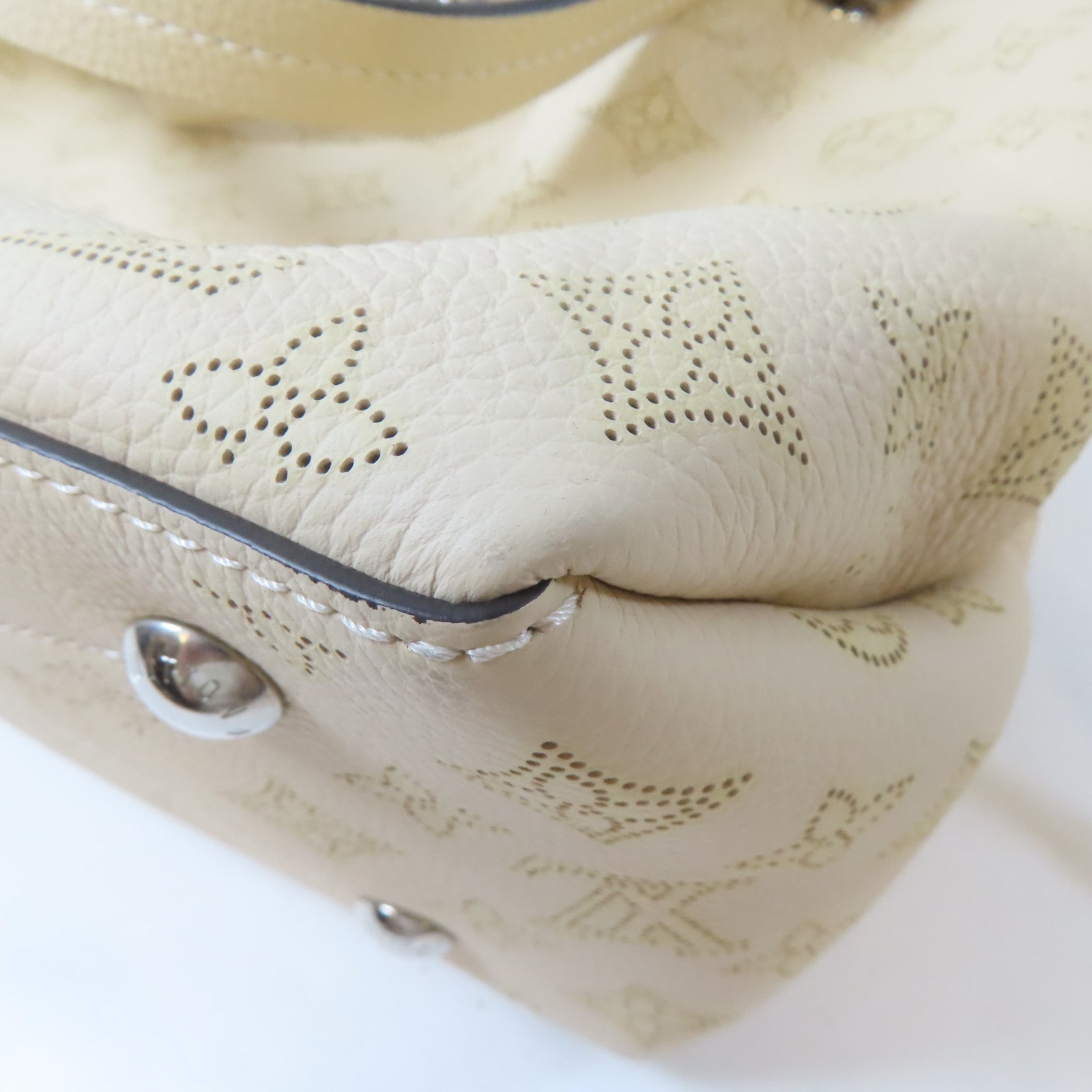 LOUIS VUITTON Mahina Bella Tote銀扣手挽肩背兩用袋奶油色