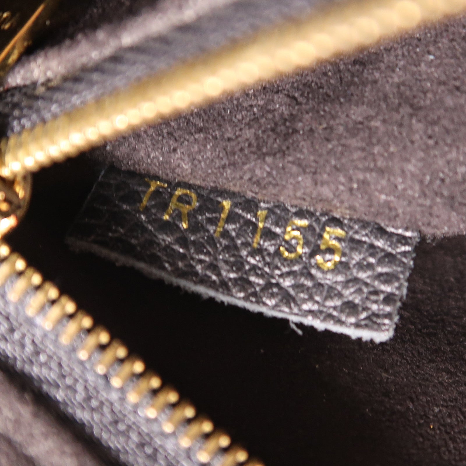 LOUIS VUITTON Monogram Empreinte Sant Germain PM金扣鏈帶肩背袋