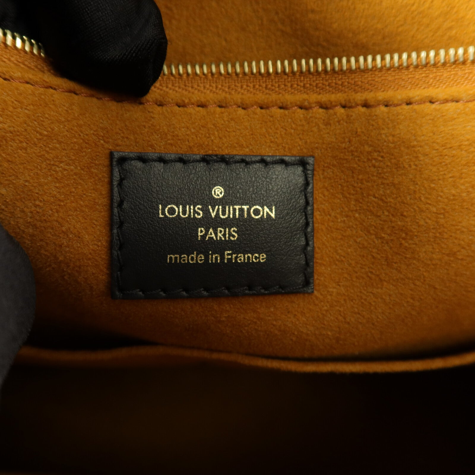 LOUIS VUITTON Monogram Empreinte On The Go MM手挽肩背兩用袋